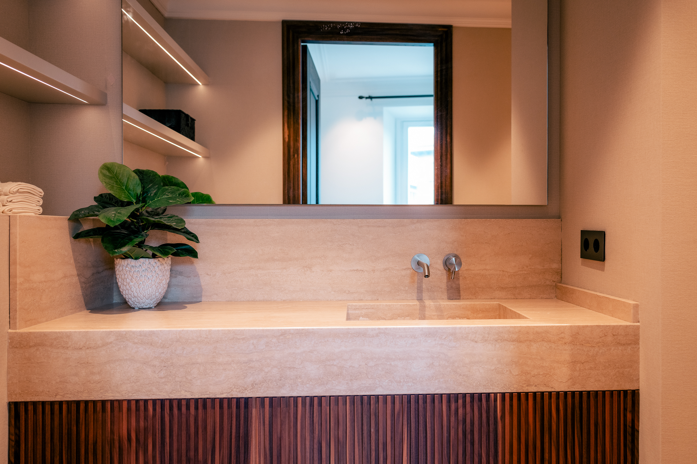 Elegant 3-Bedroom Apartment in Palma with Terrace and Balcony — image 20
