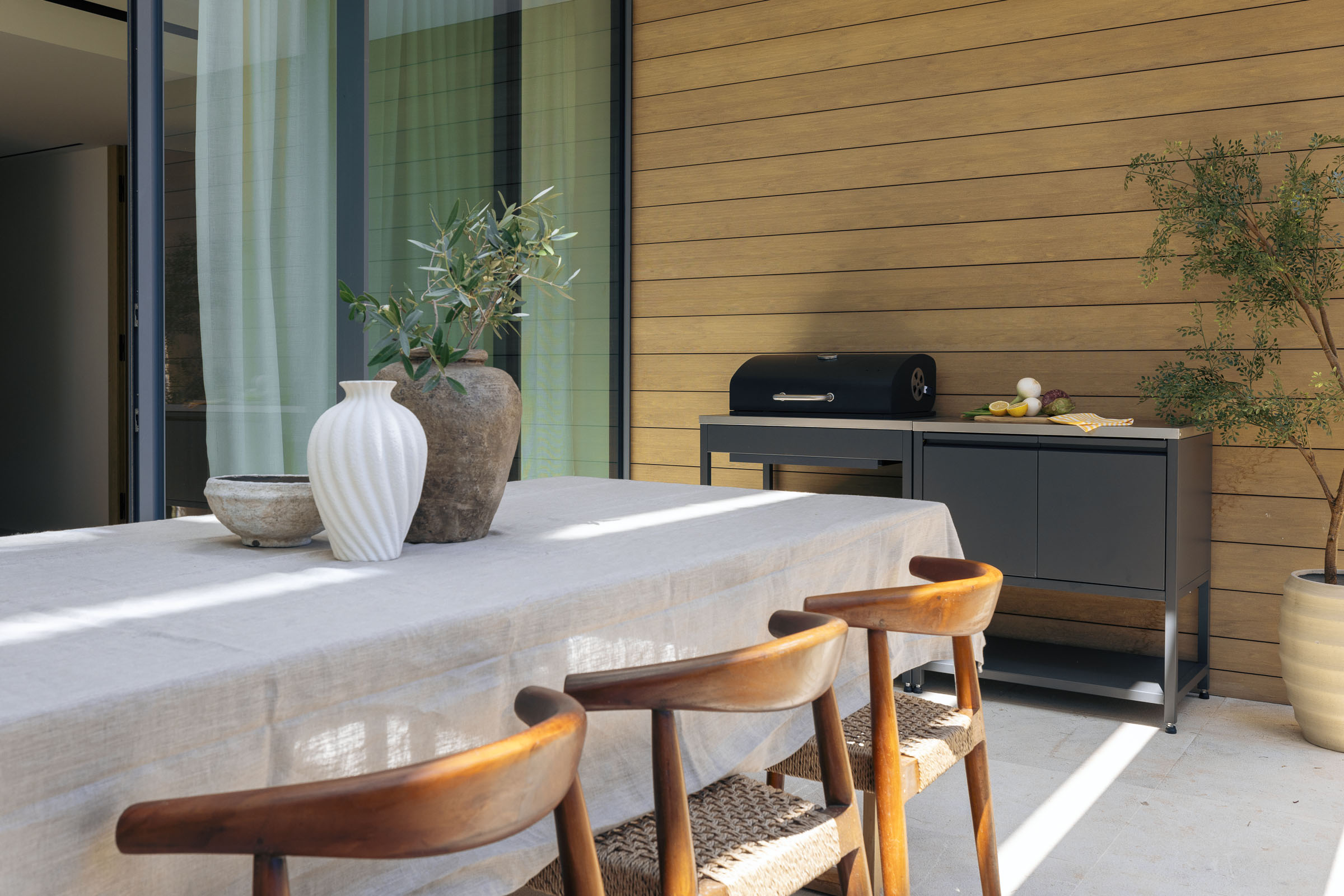Exceptional 3-Bedroom Garden Apartment in Cala Major — 8