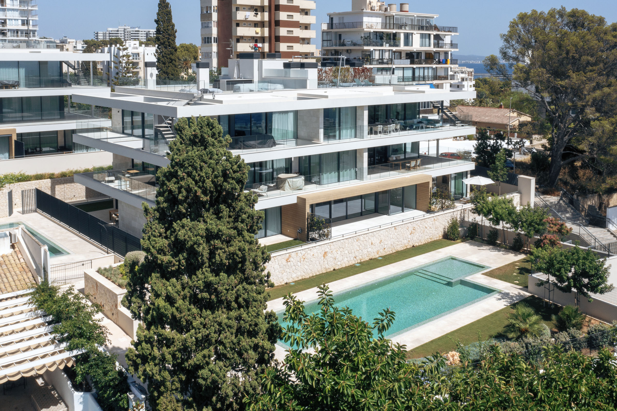 Exceptional 3-Bedroom Garden Apartment in Cala Major — image 26
