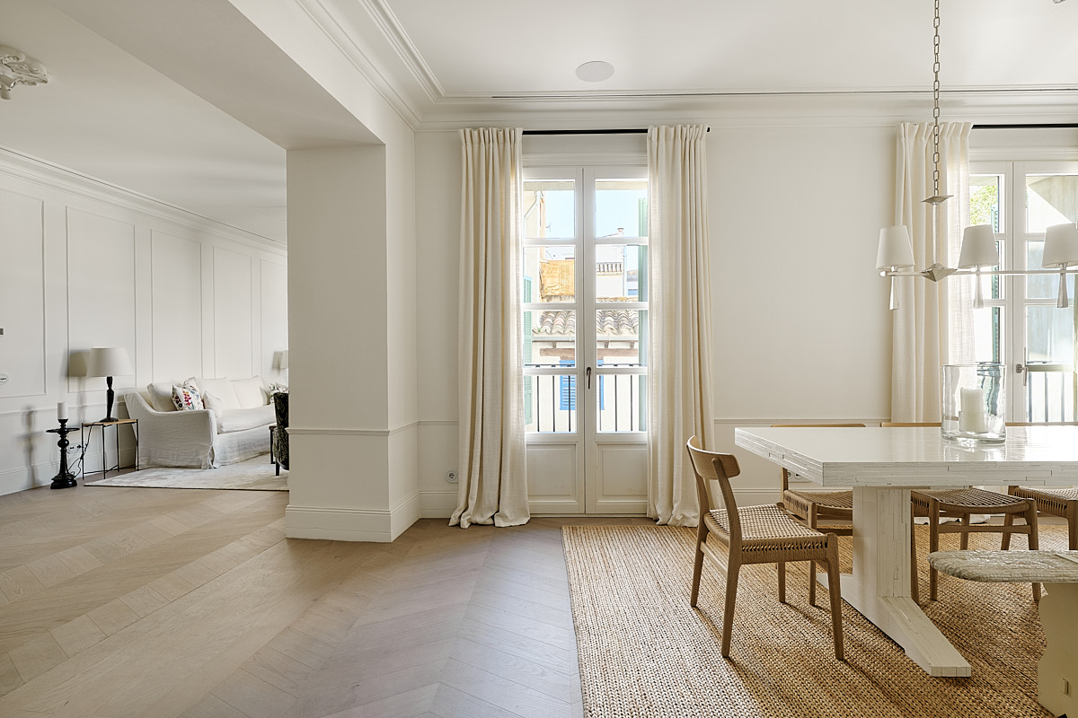 Timeless Architecture Meets Modern Luxury in Old Town Palma, with Rooftop Terrace — 8