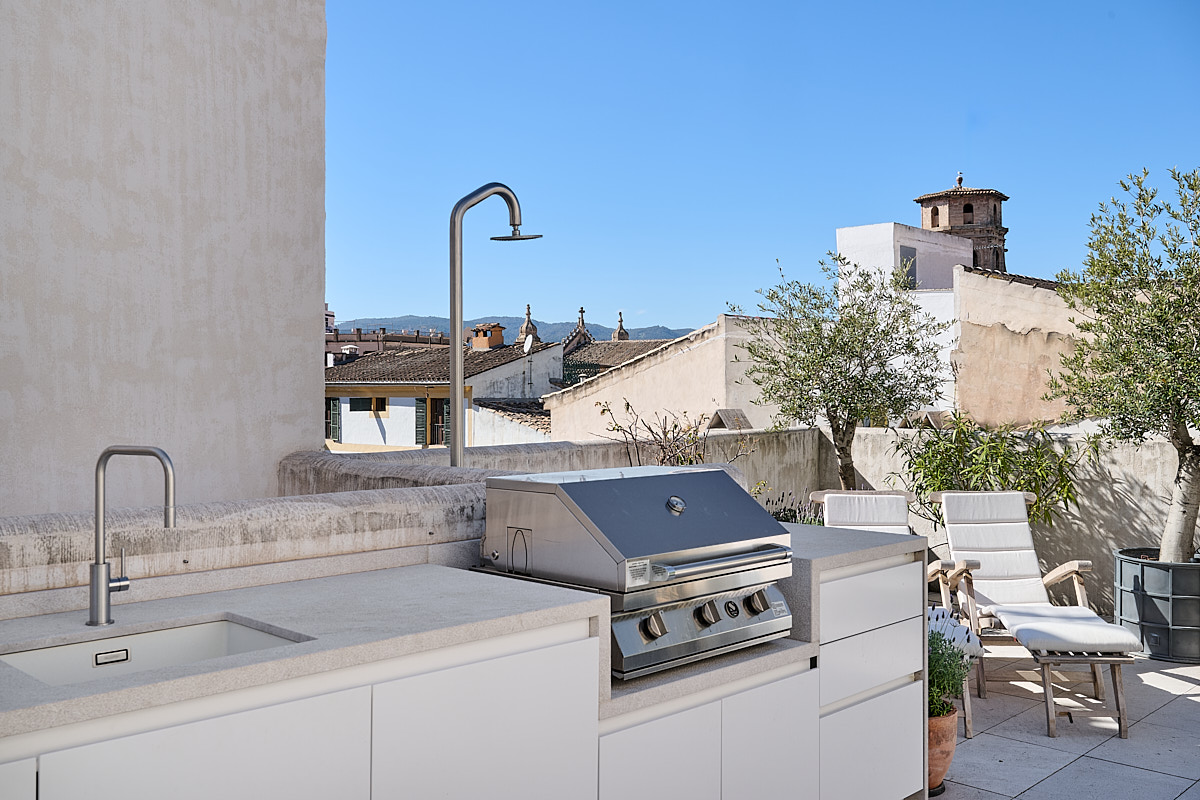 Timeless Architecture Meets Modern Luxury in Old Town Palma, with Rooftop Terrace — image 23