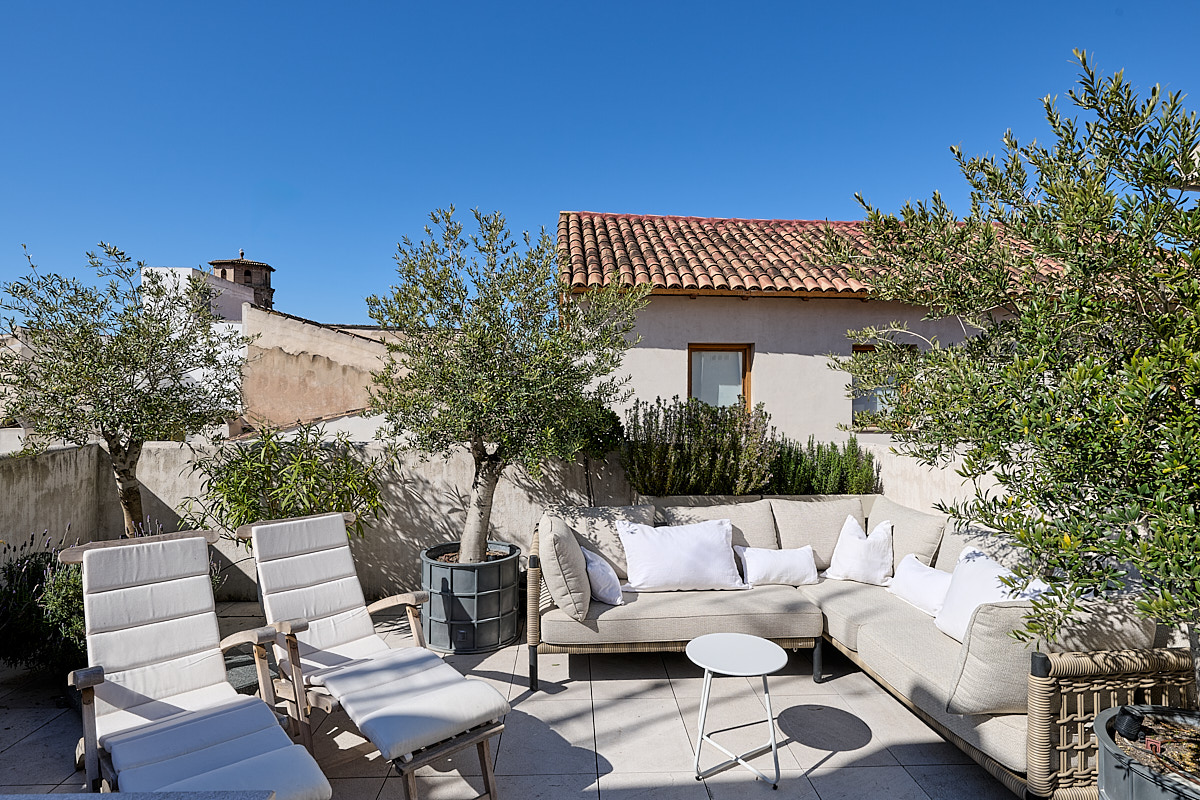 Timeless Architecture Meets Modern Luxury in Old Town Palma, with Rooftop Terrace — image 24