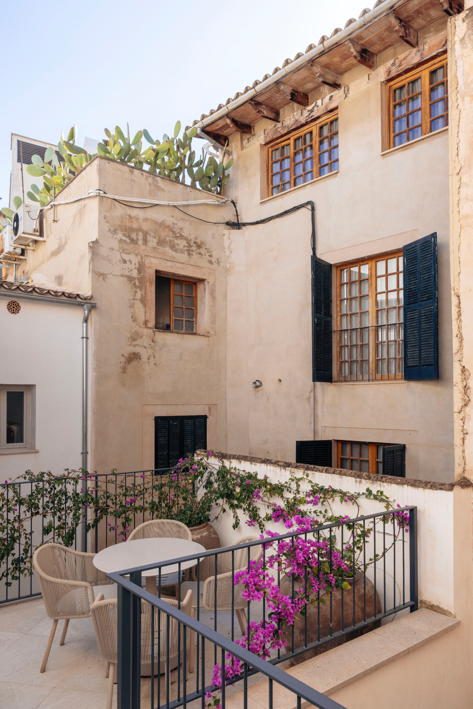 Exclusive Apartment in Palma's Historic Old Town — image 12