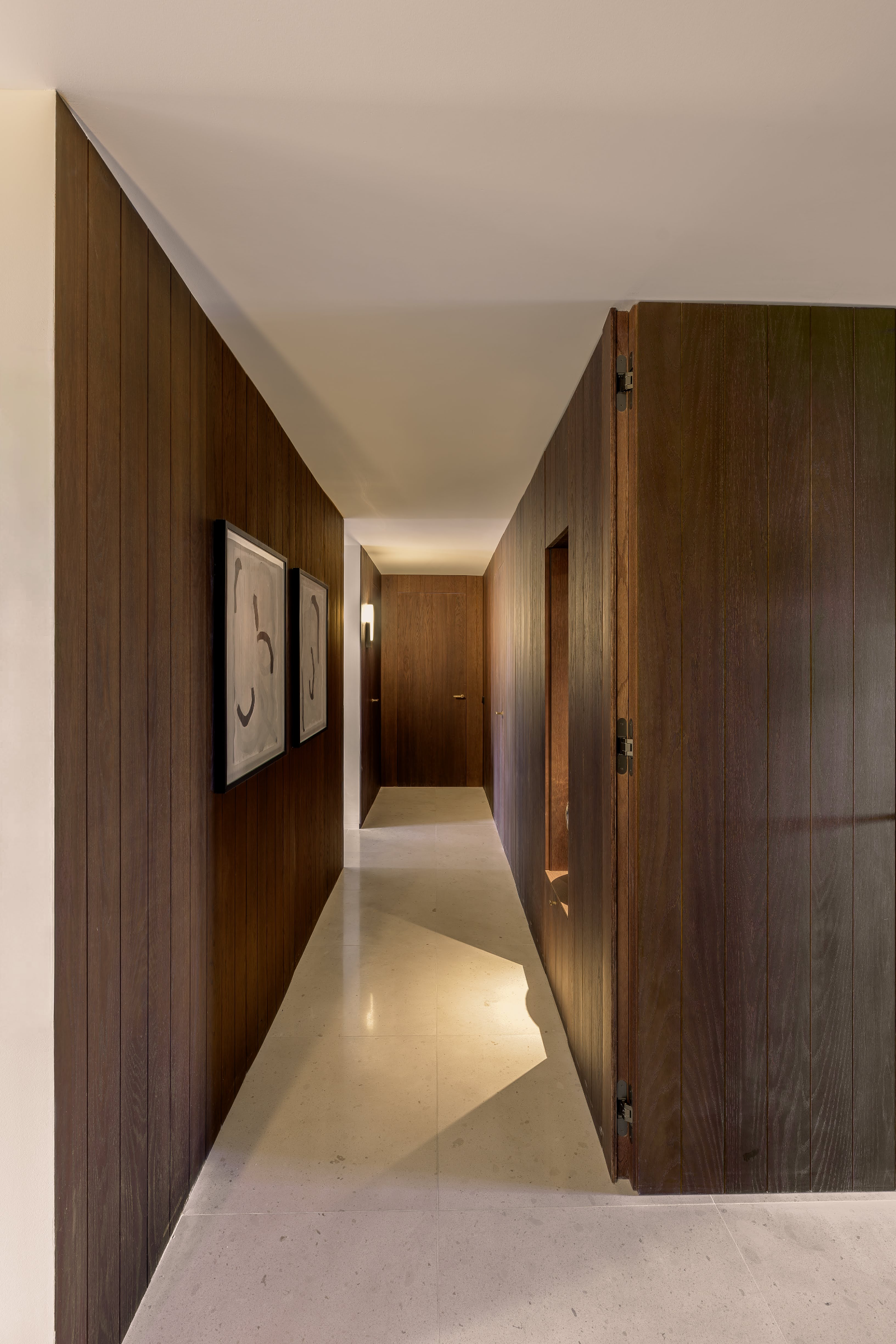 Renovated designer apartment with sea views in La Bonanova — image 12