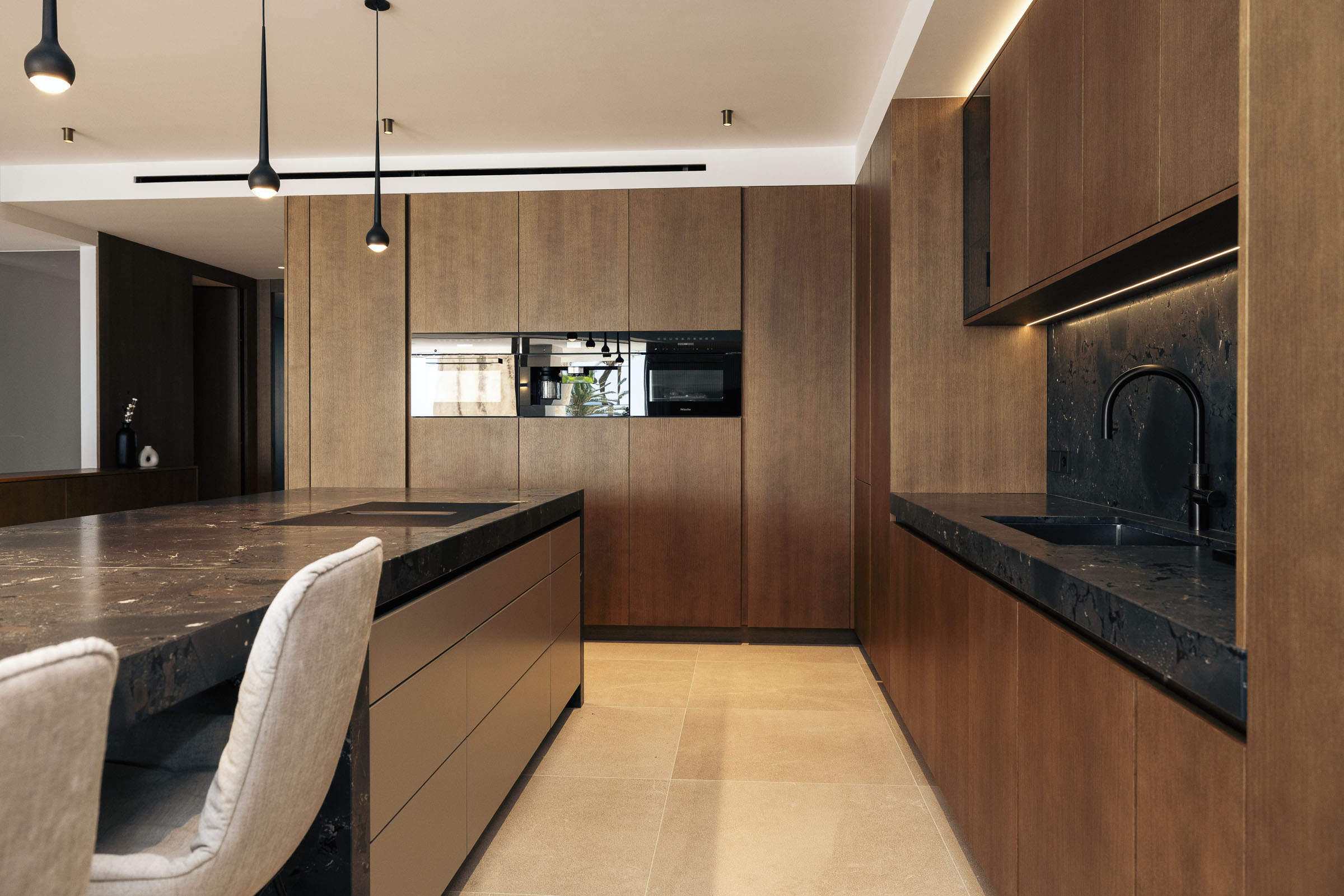 Exceptional 2-Bedroom Apartment in Portixol with Sea Views — 10