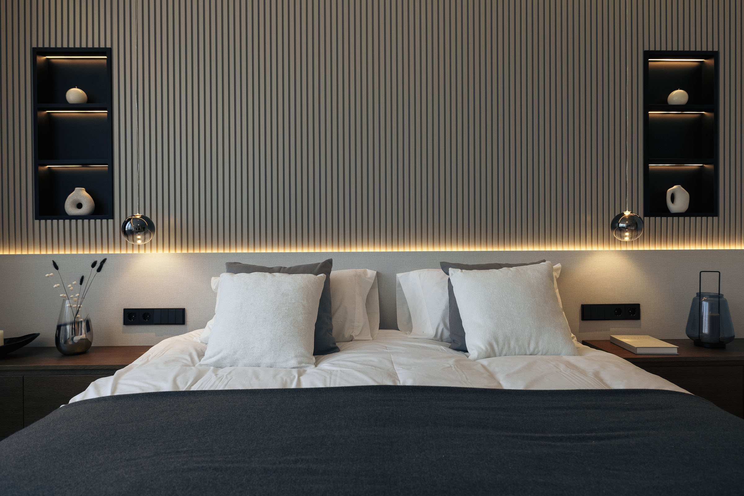 Exceptional 2-Bedroom Apartment in Portixol with Sea Views — image 17