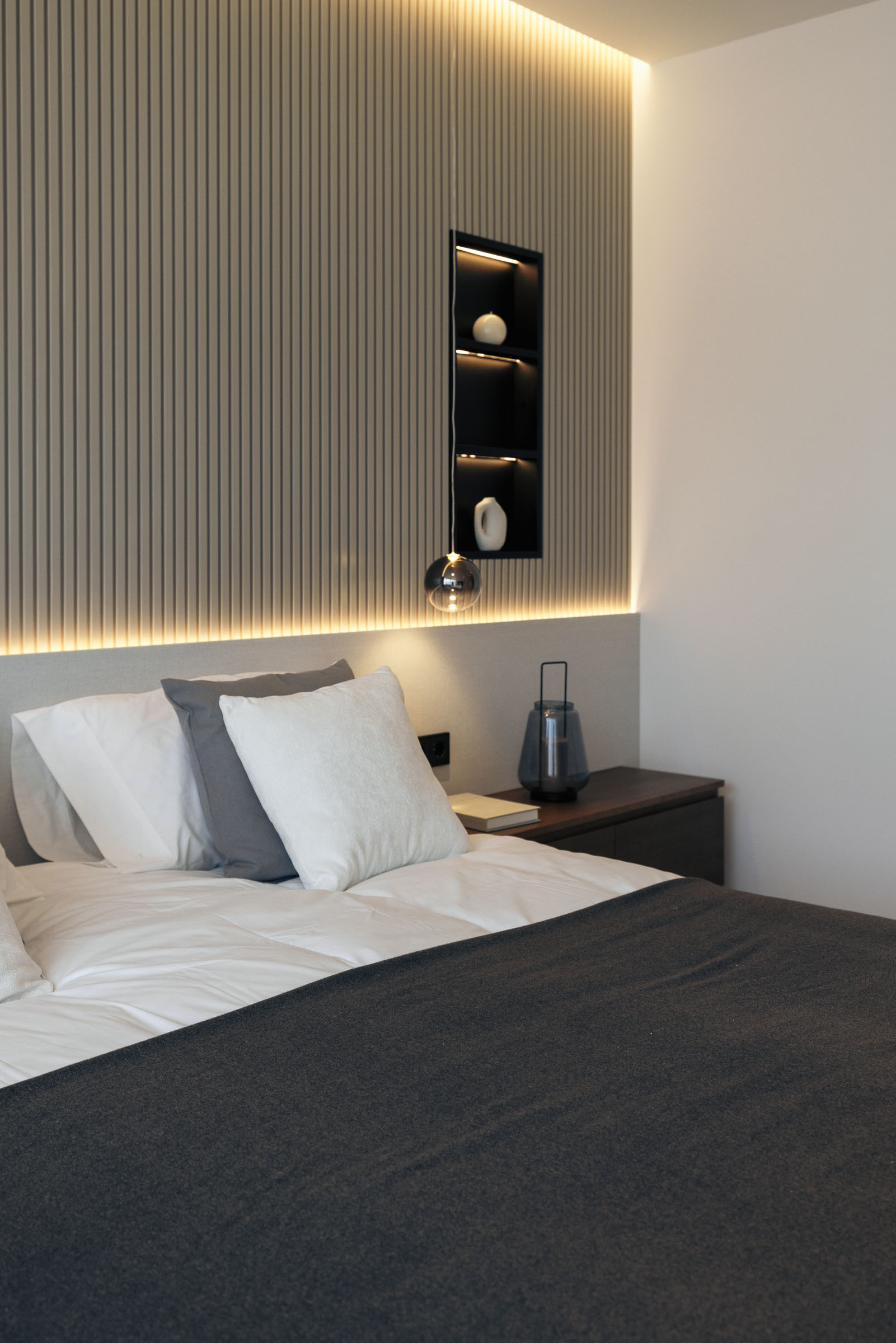 Exceptional 2-Bedroom Apartment in Portixol with Sea Views — image 24