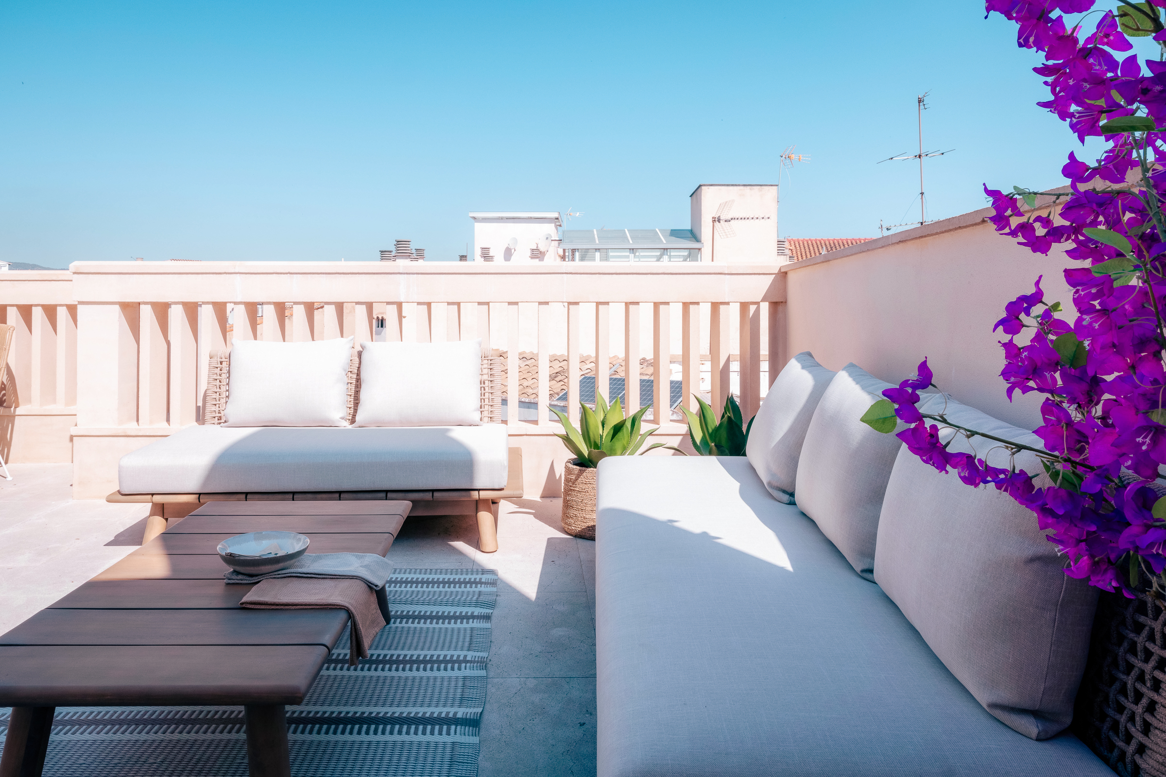 Contemporary 2-Bedroom Duplex Apartment in Palma with Sea Views — 9