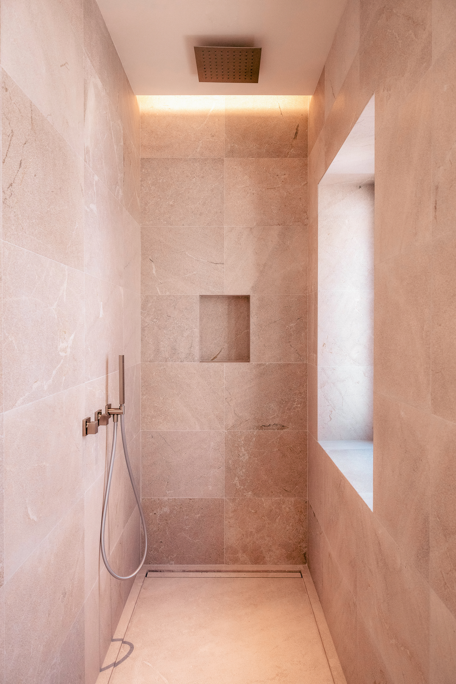Contemporary 2-Bedroom Duplex Apartment in Palma with Sea Views — image 21