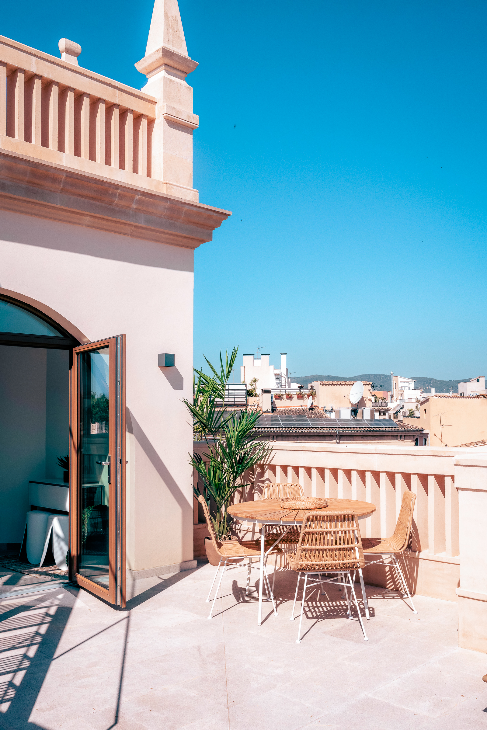 Contemporary 2-Bedroom Duplex Apartment in Palma with Sea Views — image 25