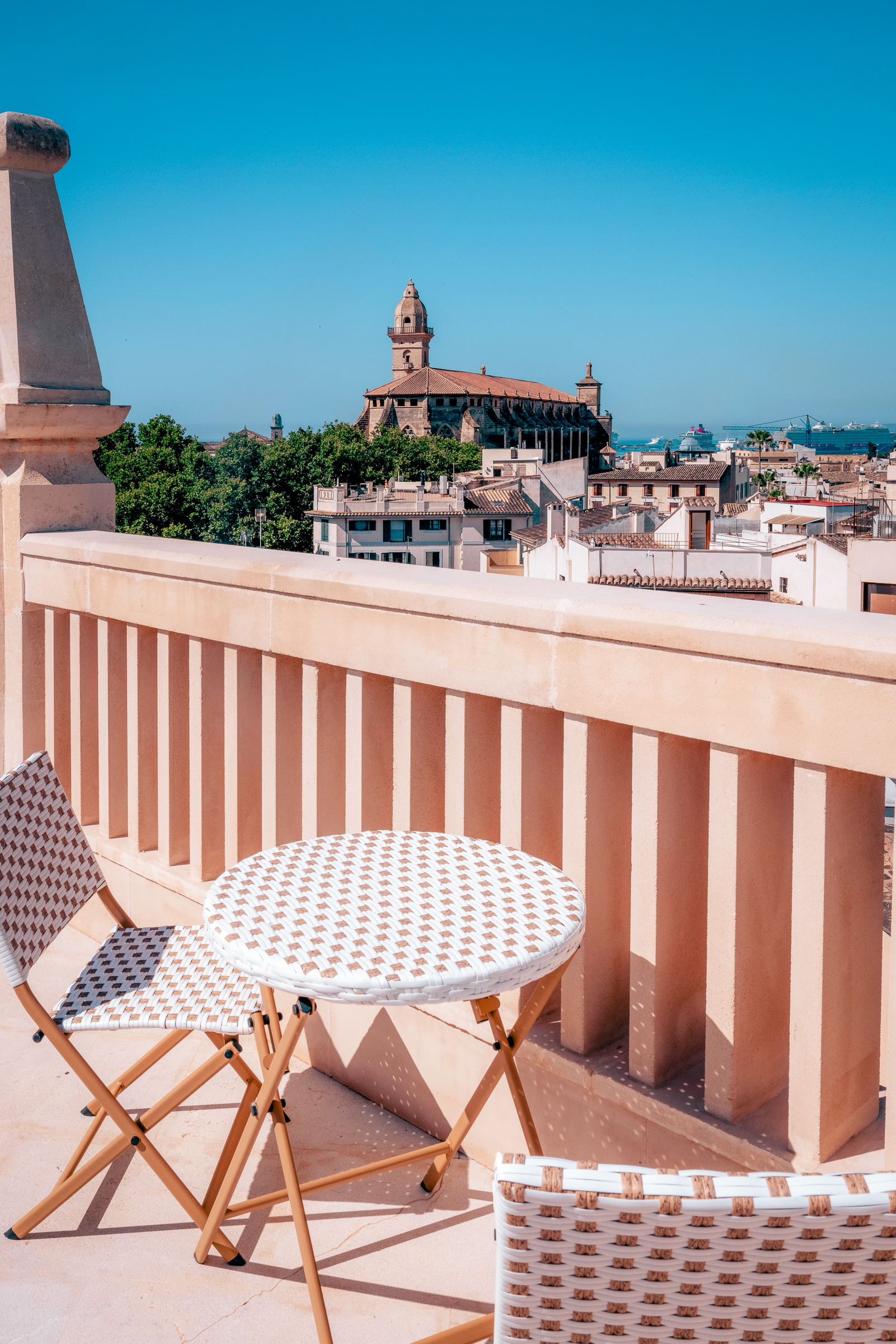 Contemporary 2-Bedroom Duplex Apartment in Palma with Sea Views — image 28