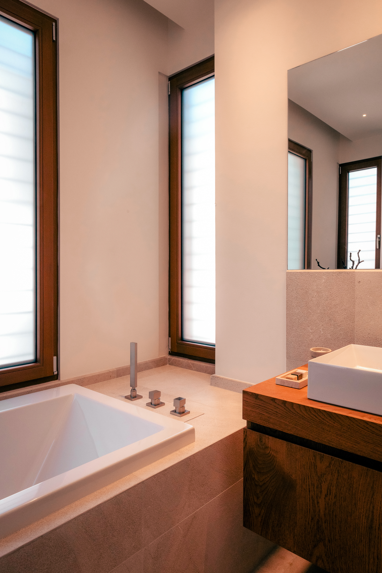 Contemporary 2-Bedroom Duplex Apartment in Palma with Sea Views — image 31