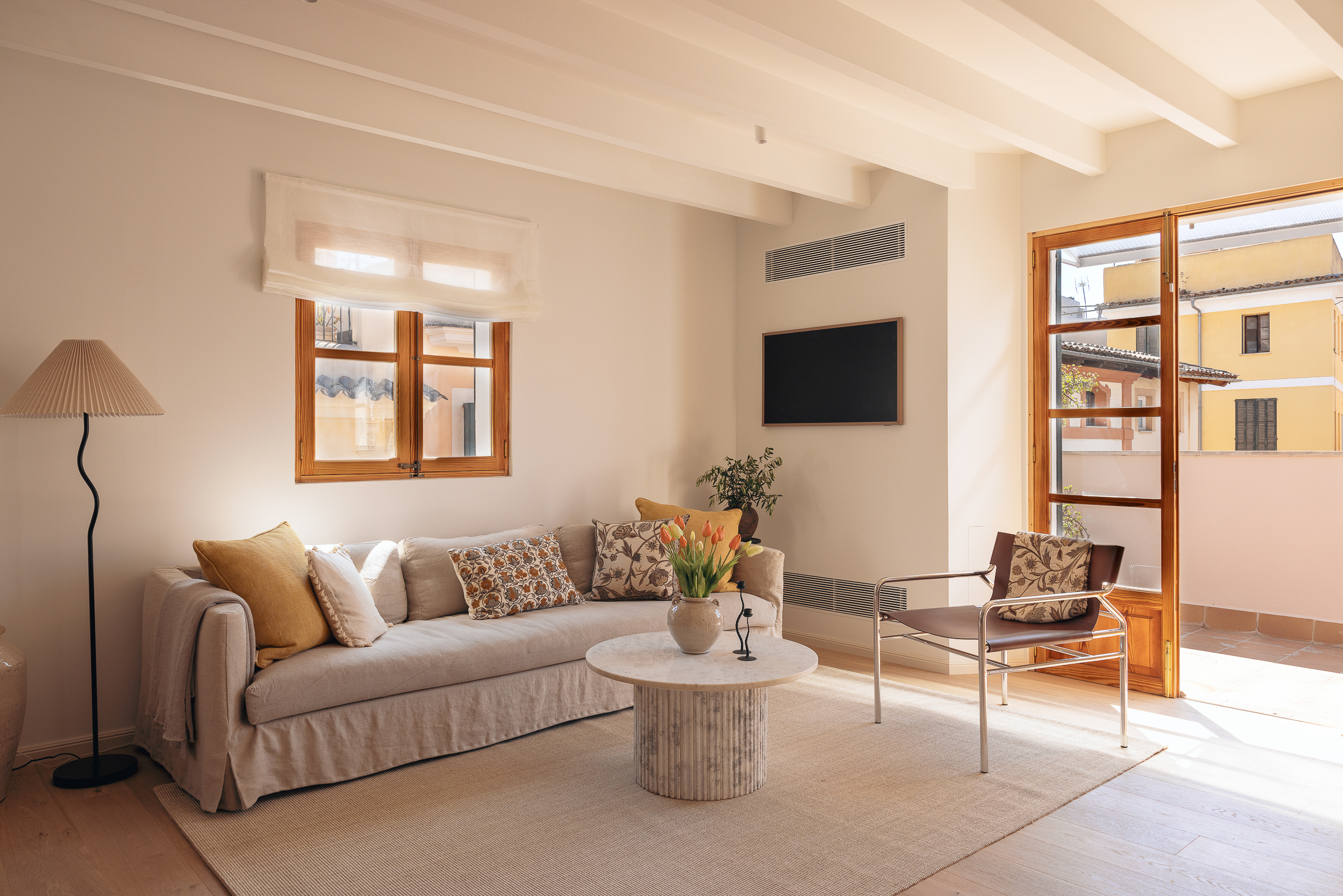 Beautiful Fully Renovated Duplex Penthouse in Old Town Palma — 2