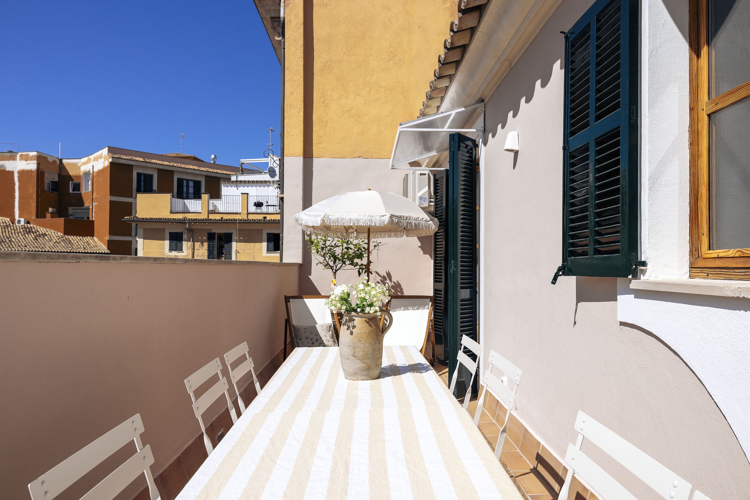 Beautiful Fully Renovated Duplex Penthouse in Old Town Palma — image 26