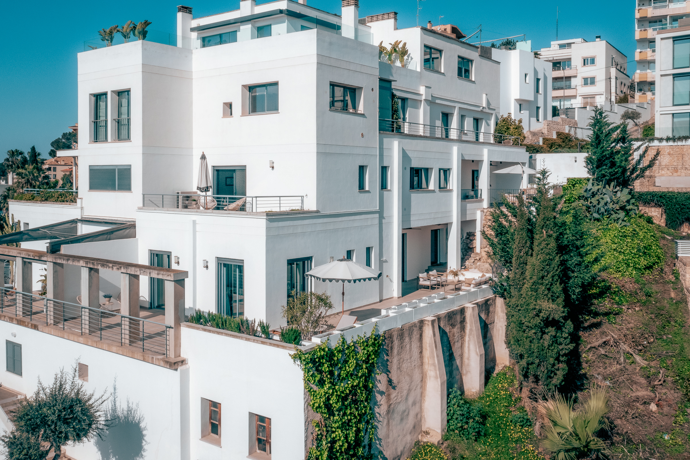 Modern 4-Bedroom Duplex in Palma with City and Sea Views — 1