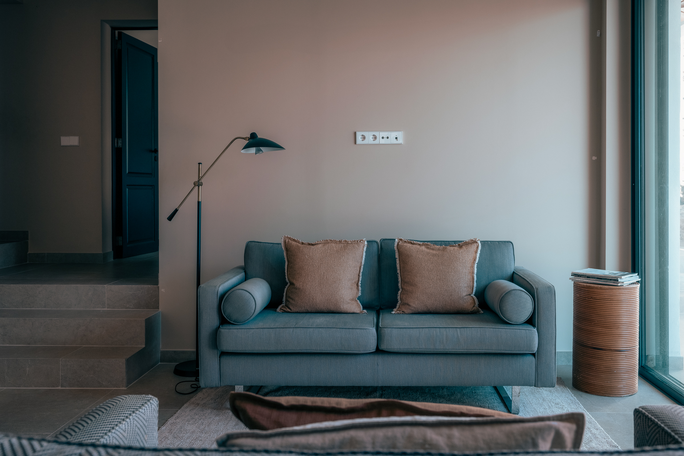 Modern 4-Bedroom Duplex in Palma with City and Sea Views — image 19