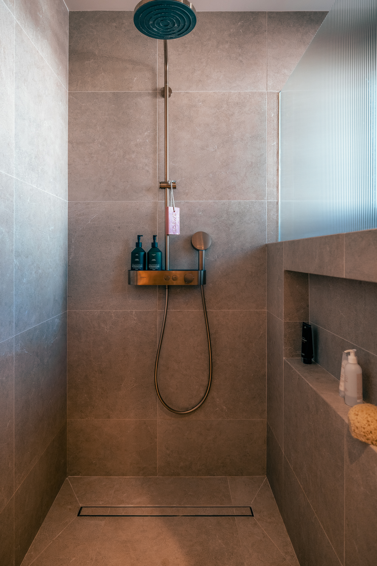 Modern 4-Bedroom Duplex in Palma with City and Sea Views — image 24