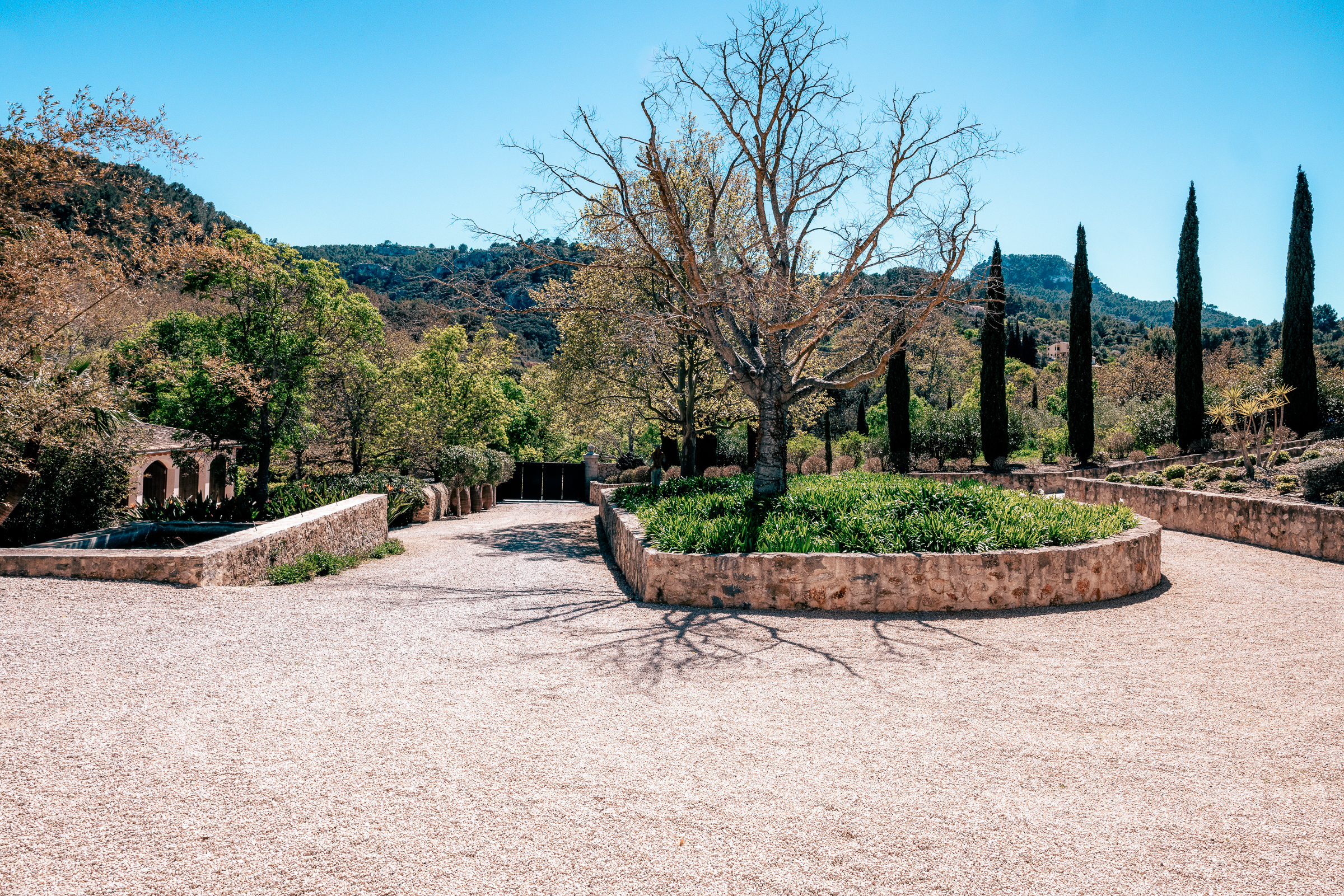 Nine bedrooms estate in the Tramuntana mountains outside Puigpunyent — image 25