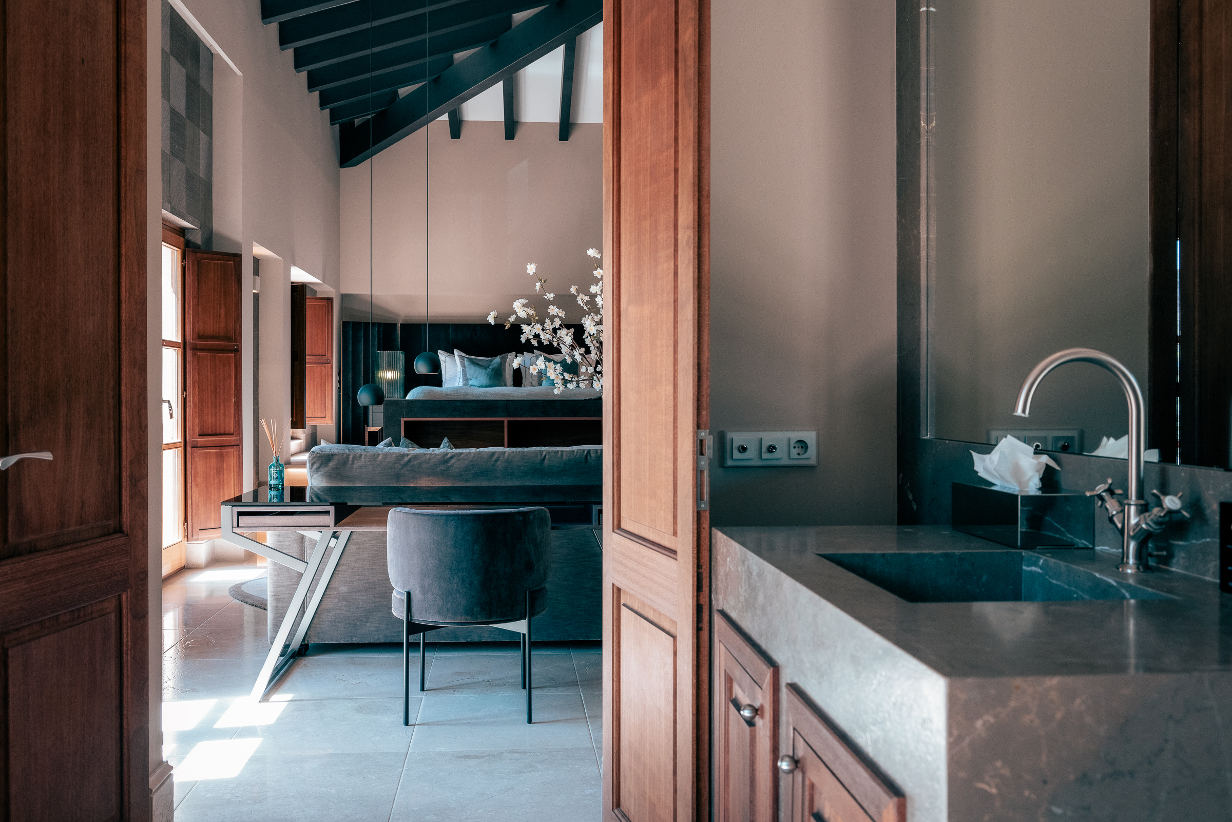 Nine bedrooms estate in the Tramuntana mountains outside Puigpunyent — image 27