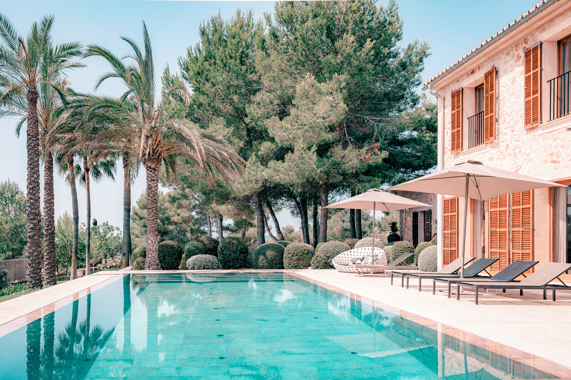 Elegant 5-Bedroom Villa in Porreres with Panoramic Views — 2