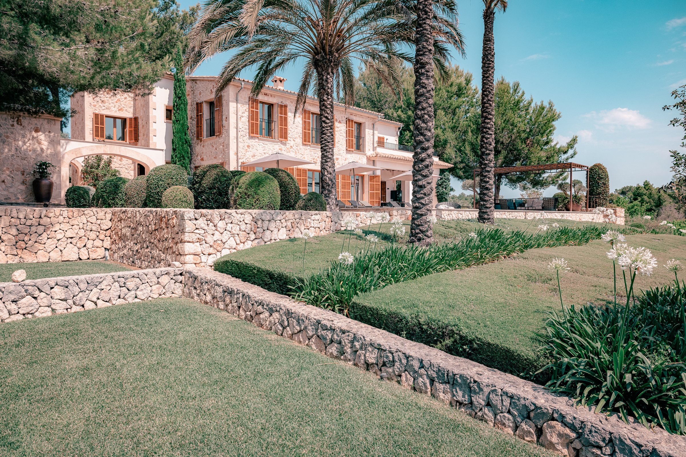 Elegant 5-Bedroom Villa in Porreres with Panoramic Views — 4