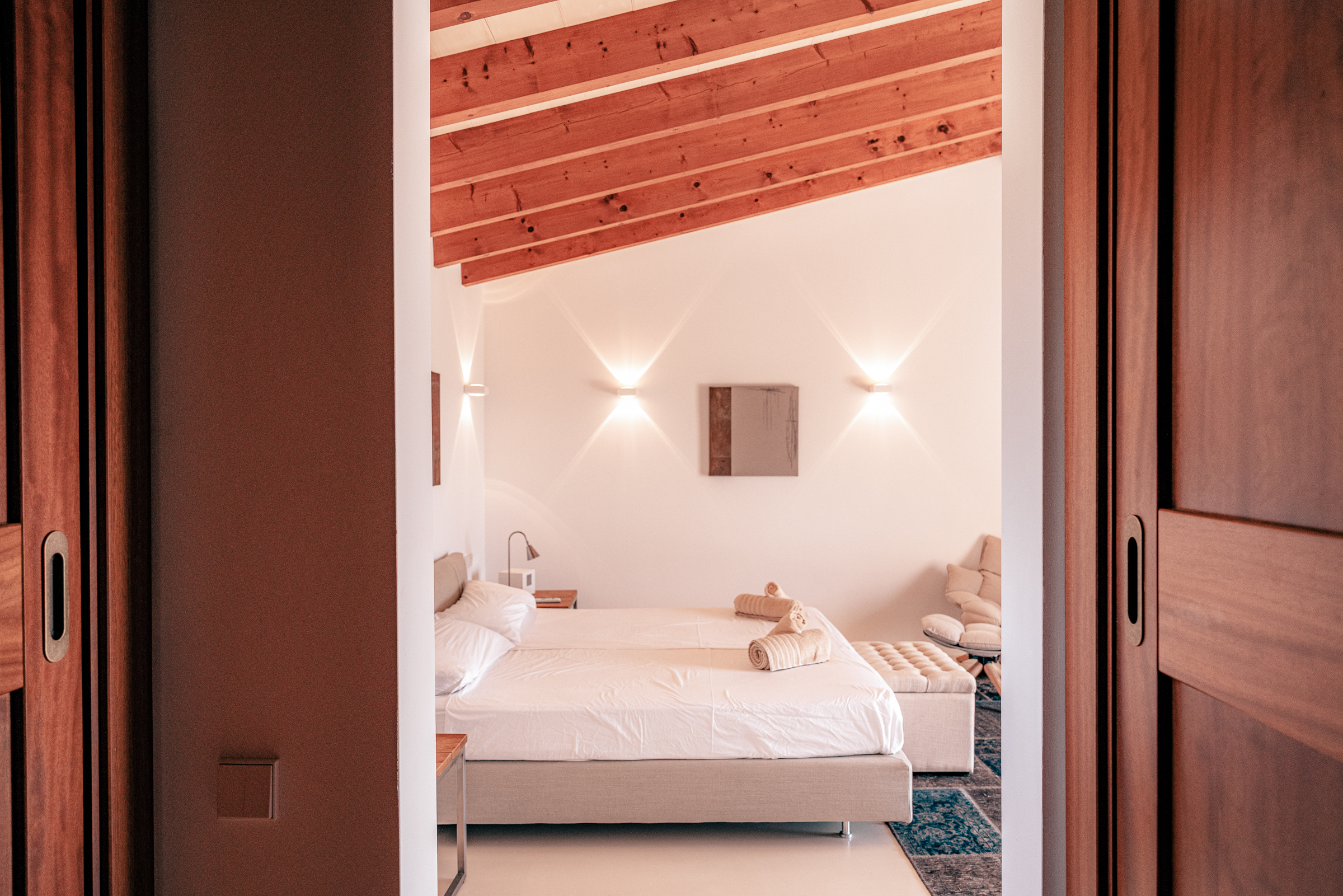 Elegant 5-Bedroom Villa in Porreres with Panoramic Views — image 18