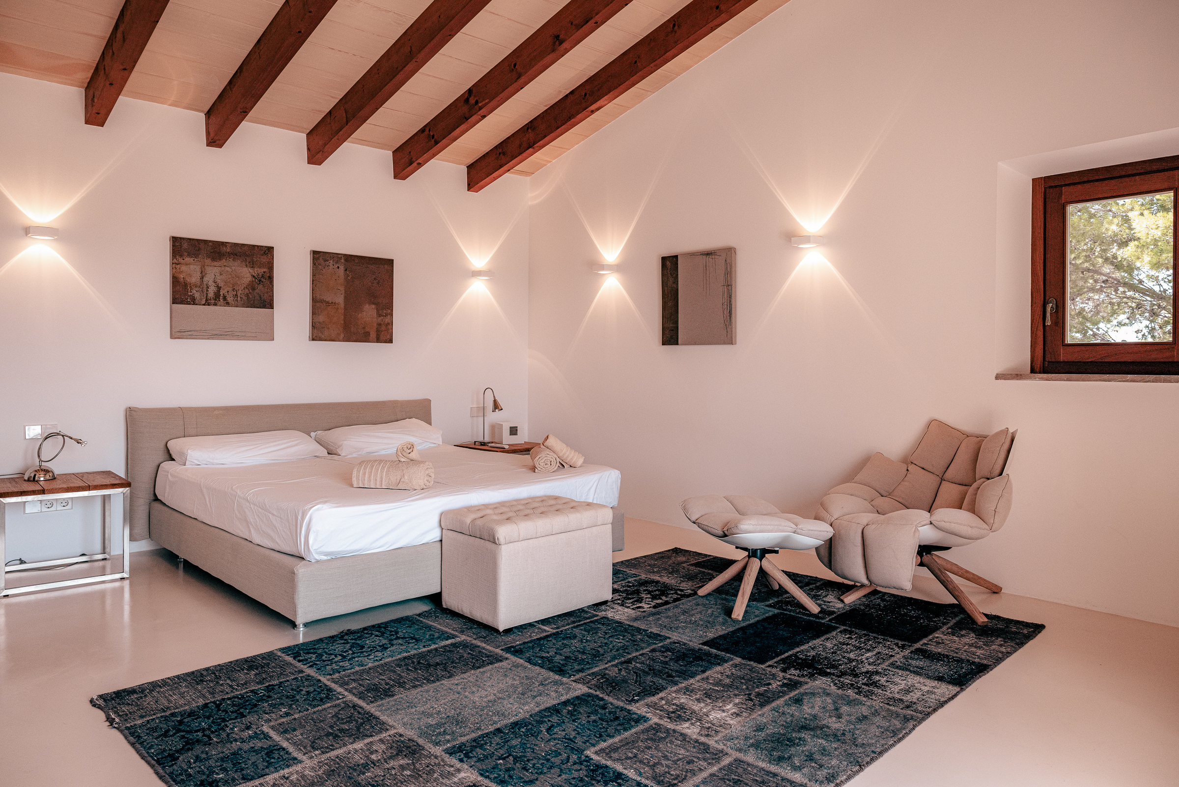 Elegant 5-Bedroom Villa in Porreres with Panoramic Views — image 19