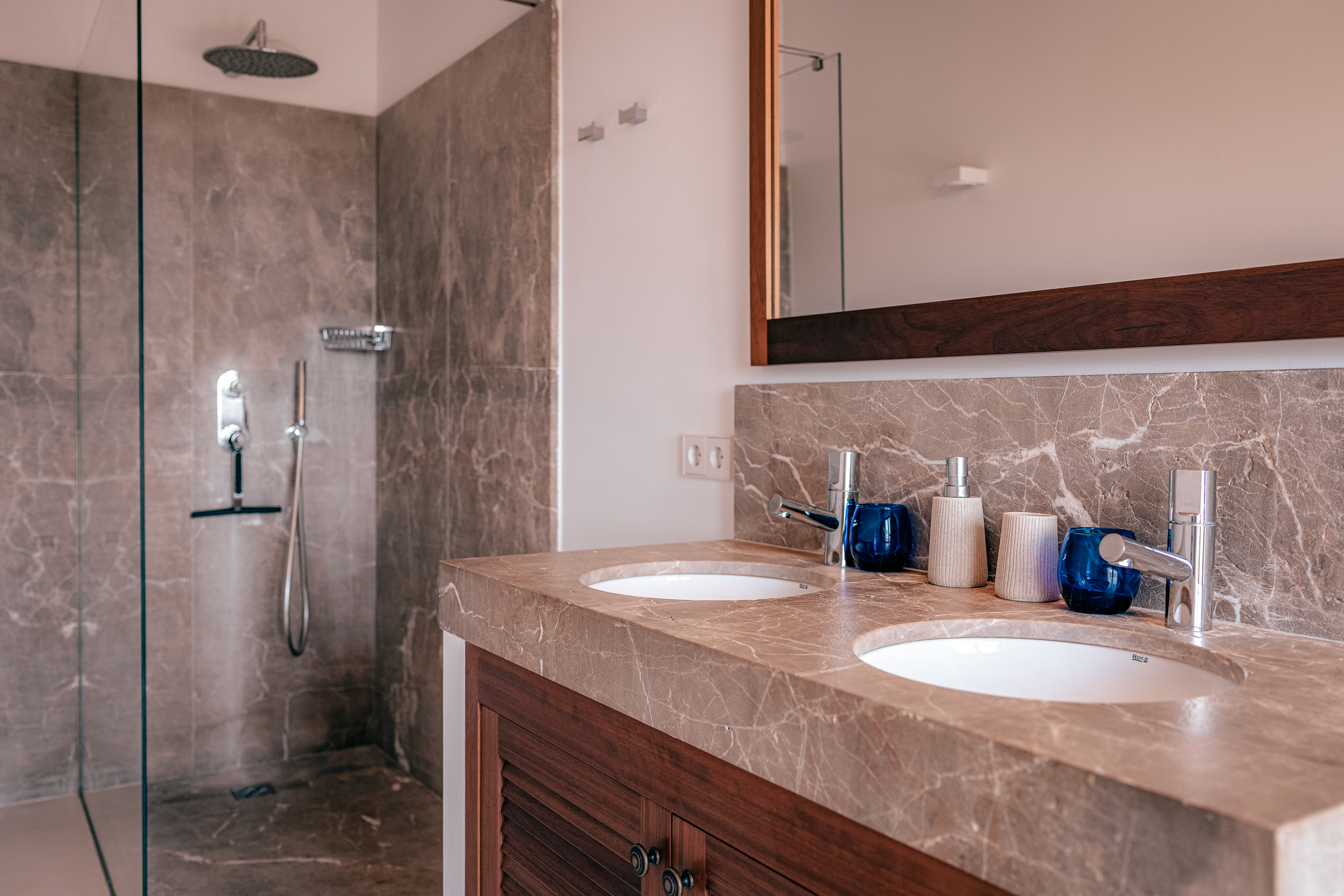 Elegant 5-Bedroom Villa in Porreres with Panoramic Views — image 20
