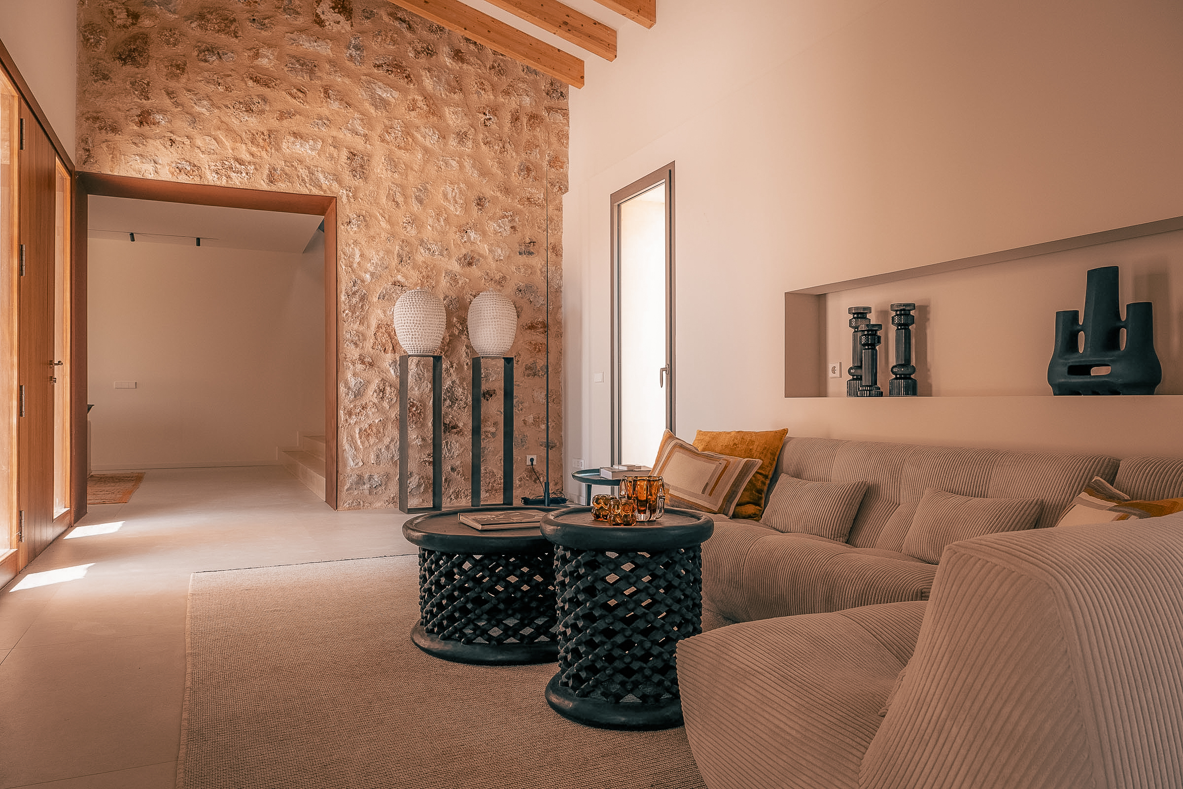 Beautiful newly built 5 bedroom finca on a large plot in Santanyi — 6