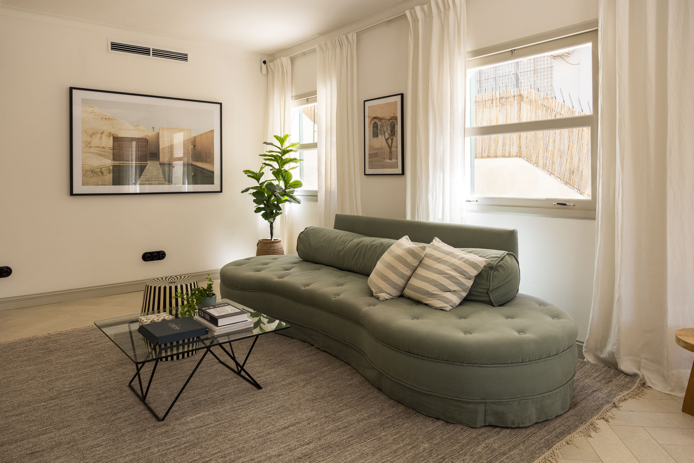 Elegant renovated apartment with 148 m² of terraces by Palma Tennis Club — 3