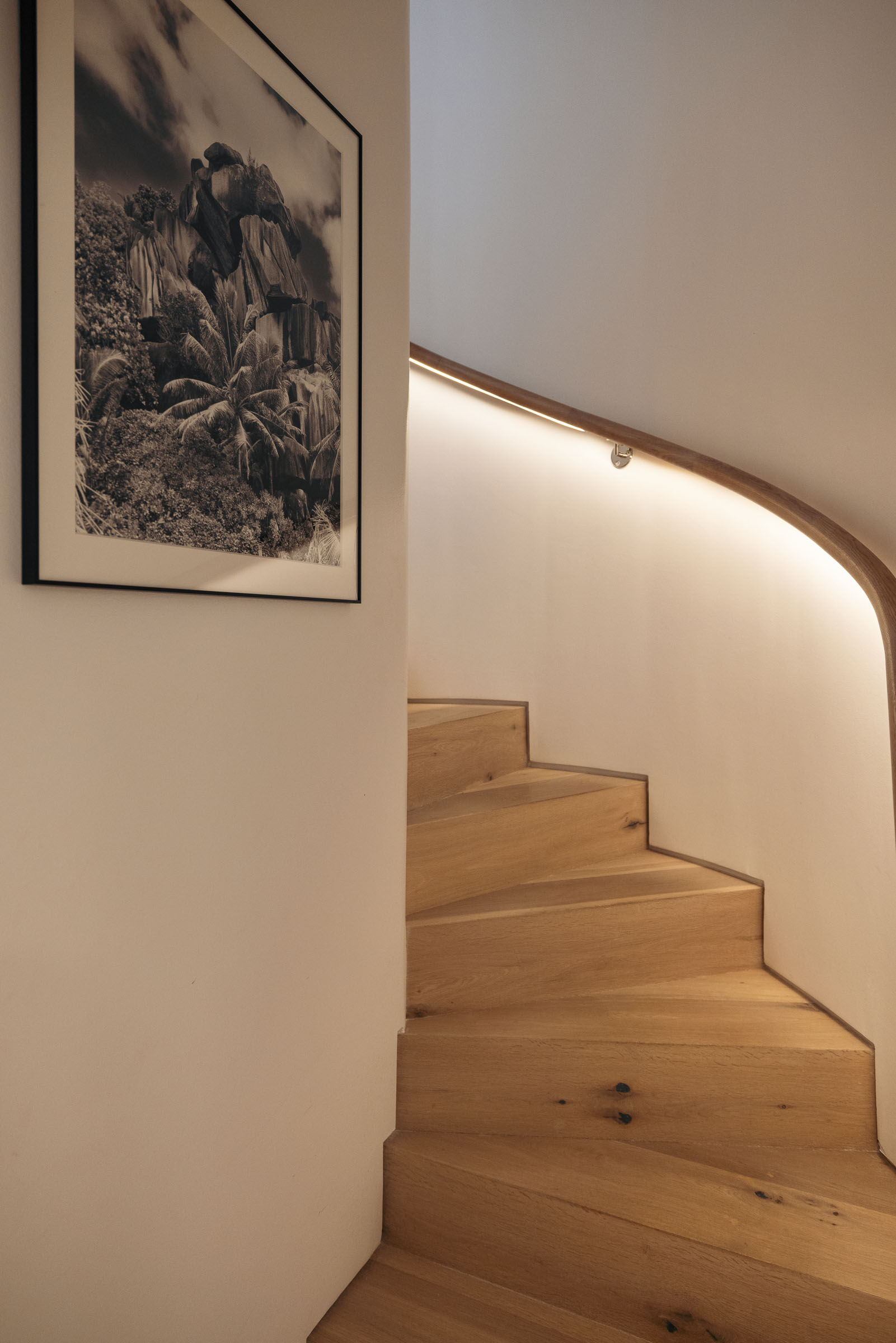 Contemporary Duplex Penthouse in Bonanova, with Private Rooftop Pool and Sea Views — image 17