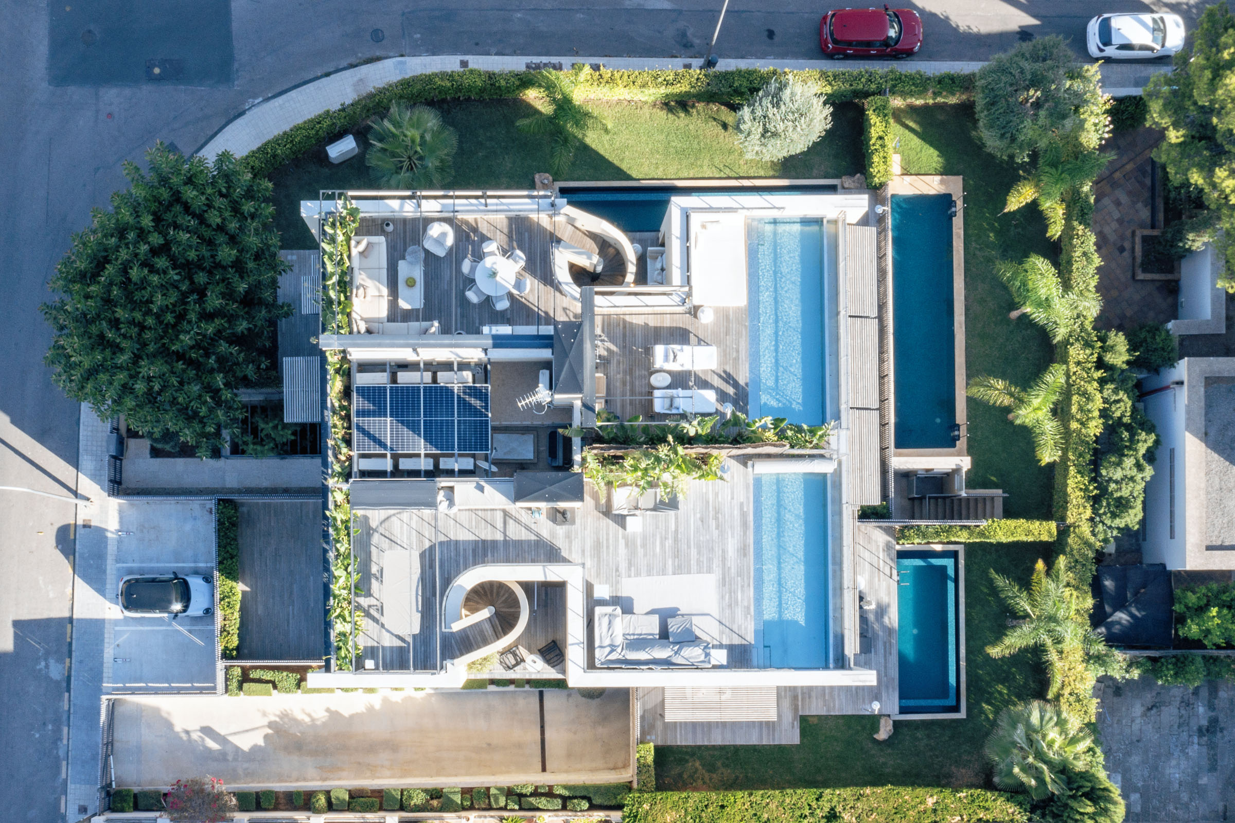 Contemporary Duplex Penthouse in Bonanova, with Private Rooftop Pool and Sea Views — image 35