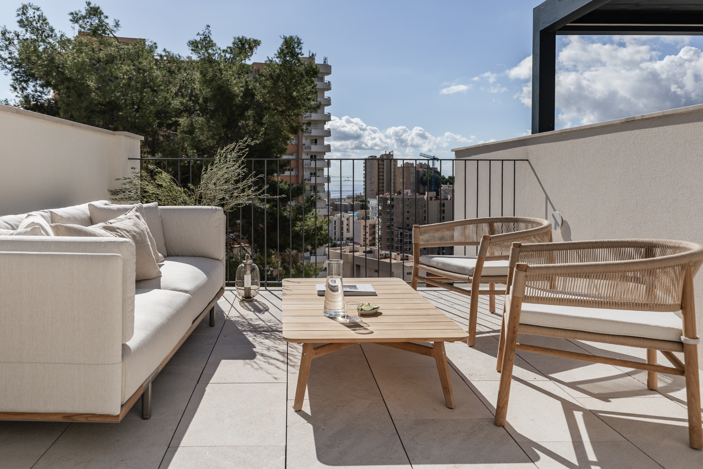 Panoramic Mediterranean Views & Rooftop terrace with pool in Cala Major — 1