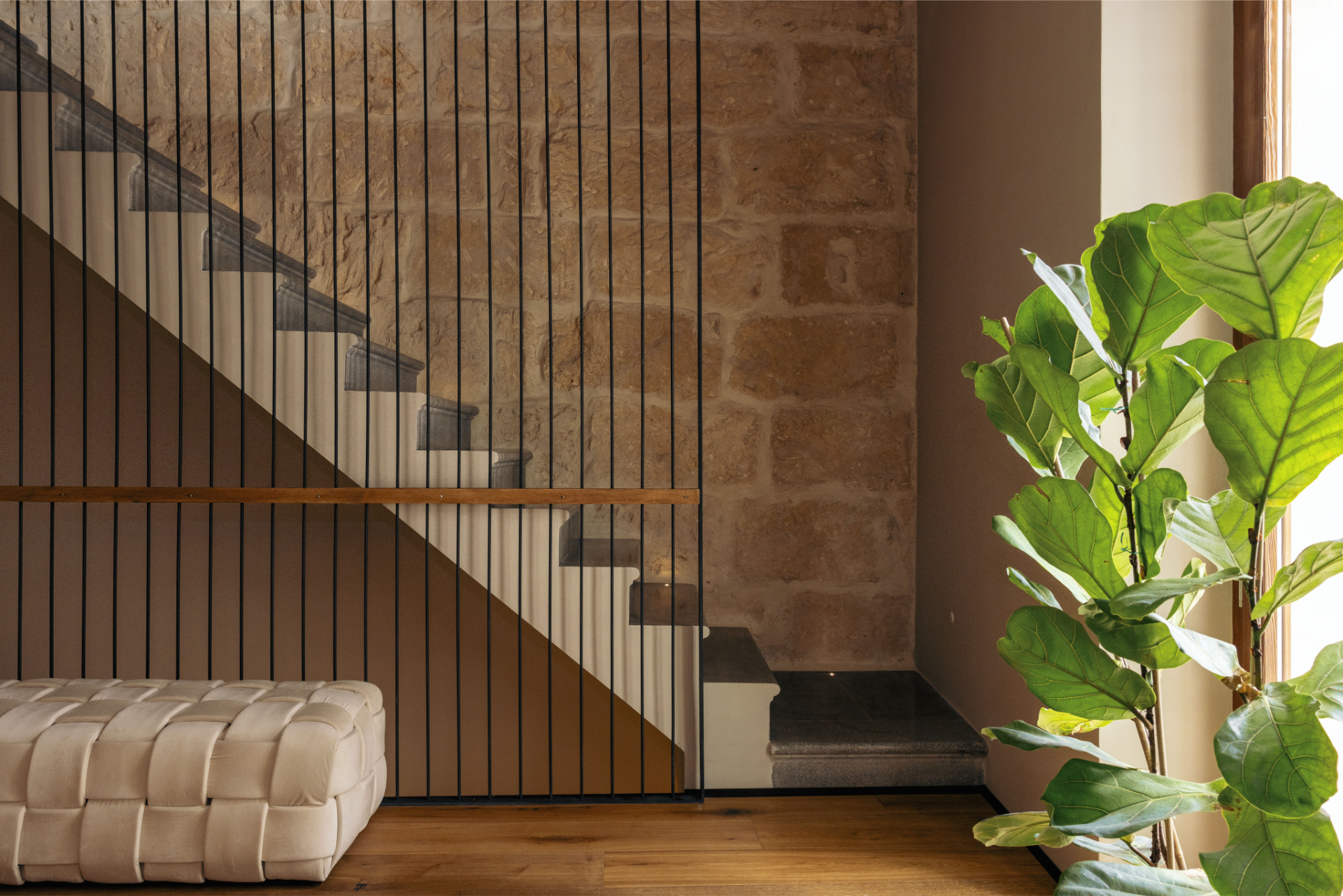 Stunning 4-Bedroom Townhouse in Sineu with Village Views — image 12