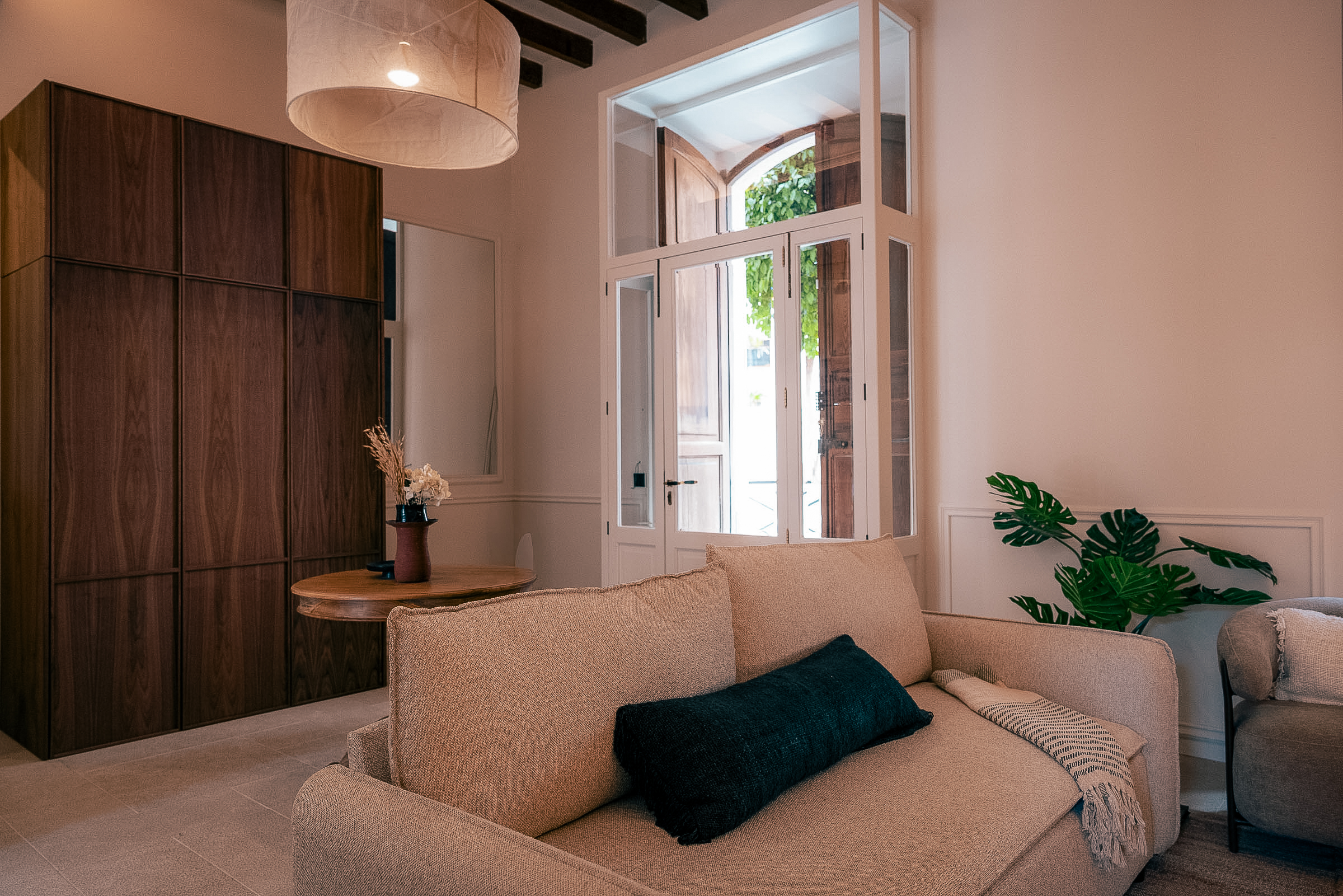 A timeless townhouse in the heart of Bunyola — image 17
