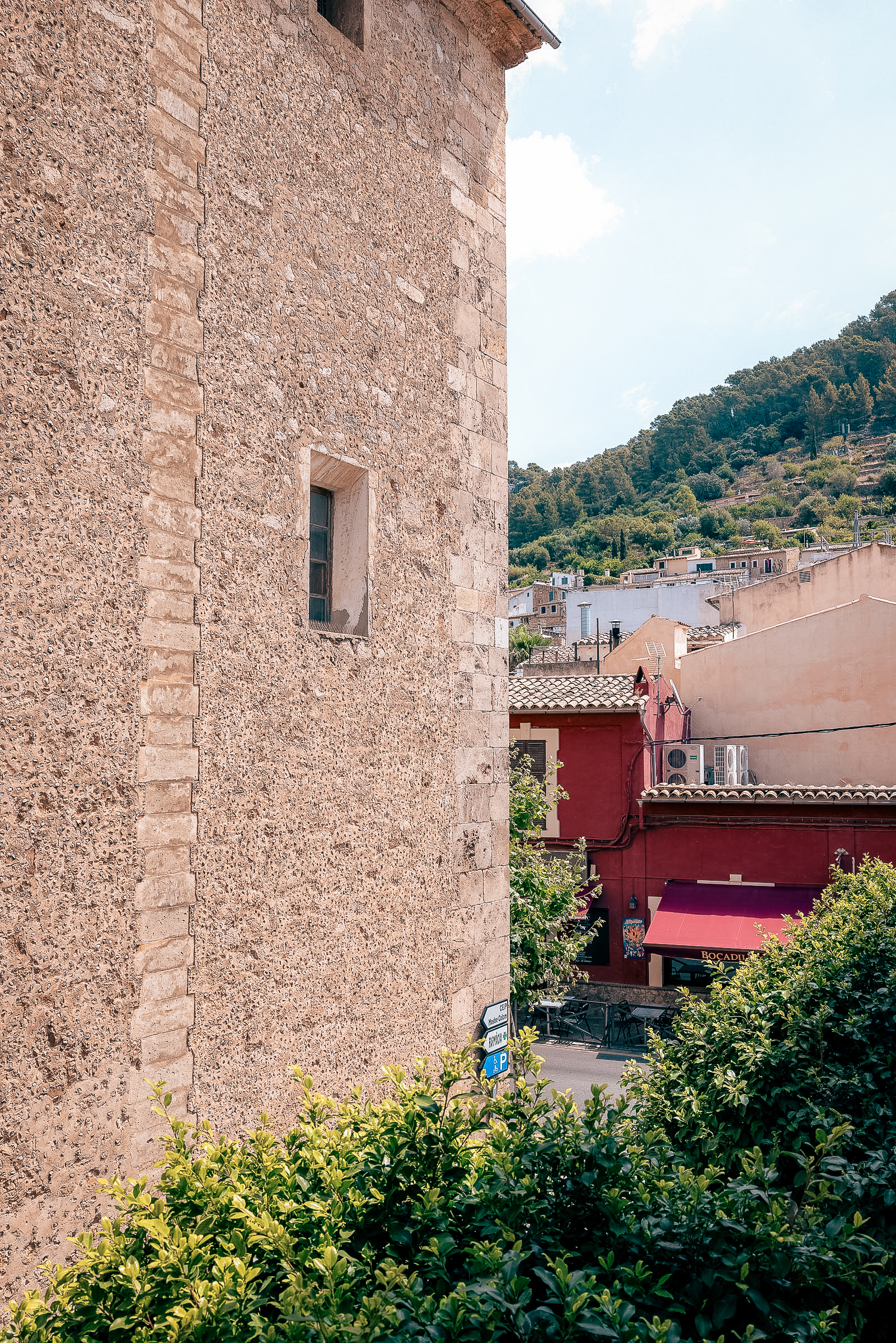 A timeless townhouse in the heart of Bunyola — image 21
