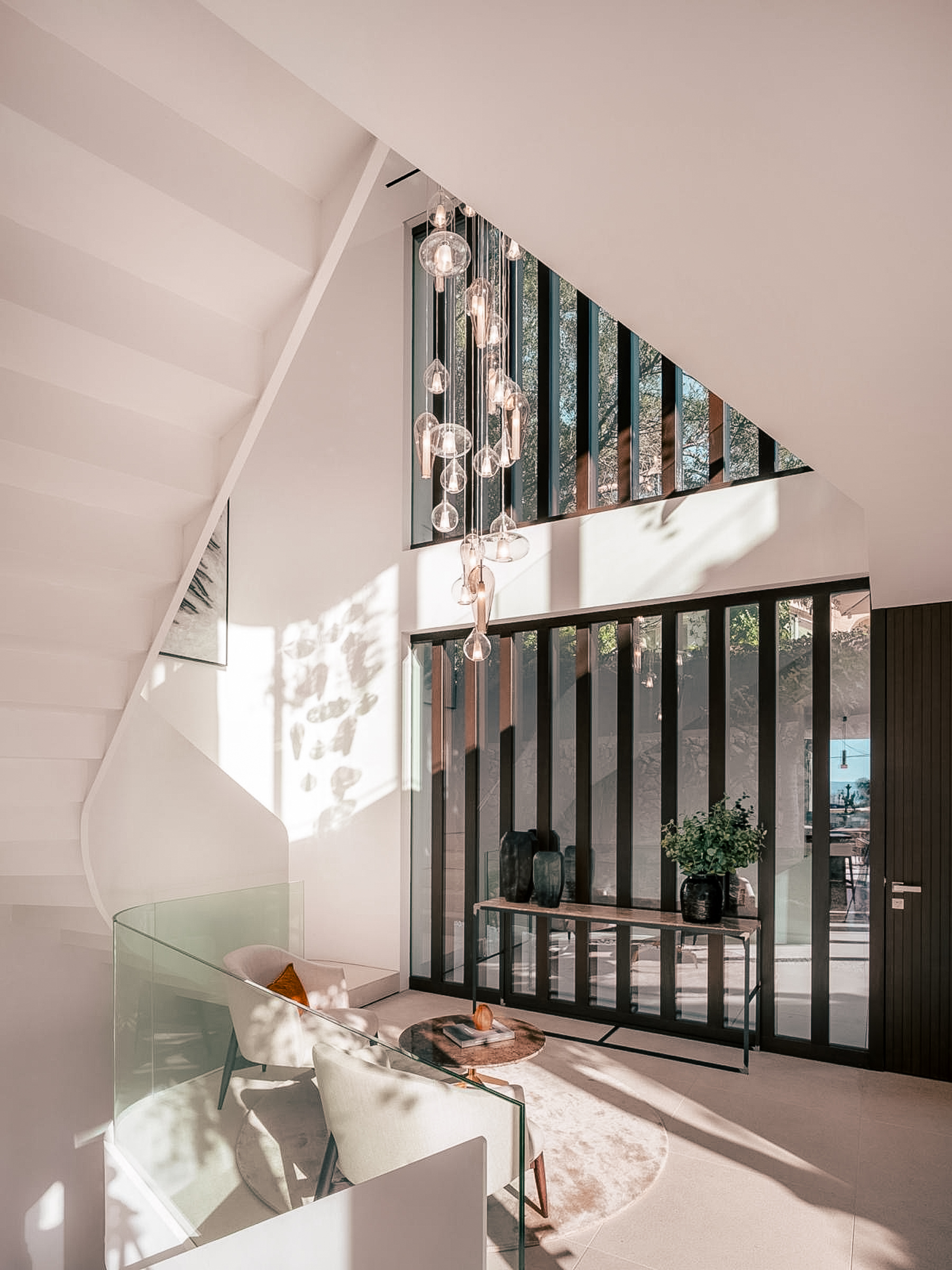 Contemporary Luxury in Prestigious Bendinat — image 19