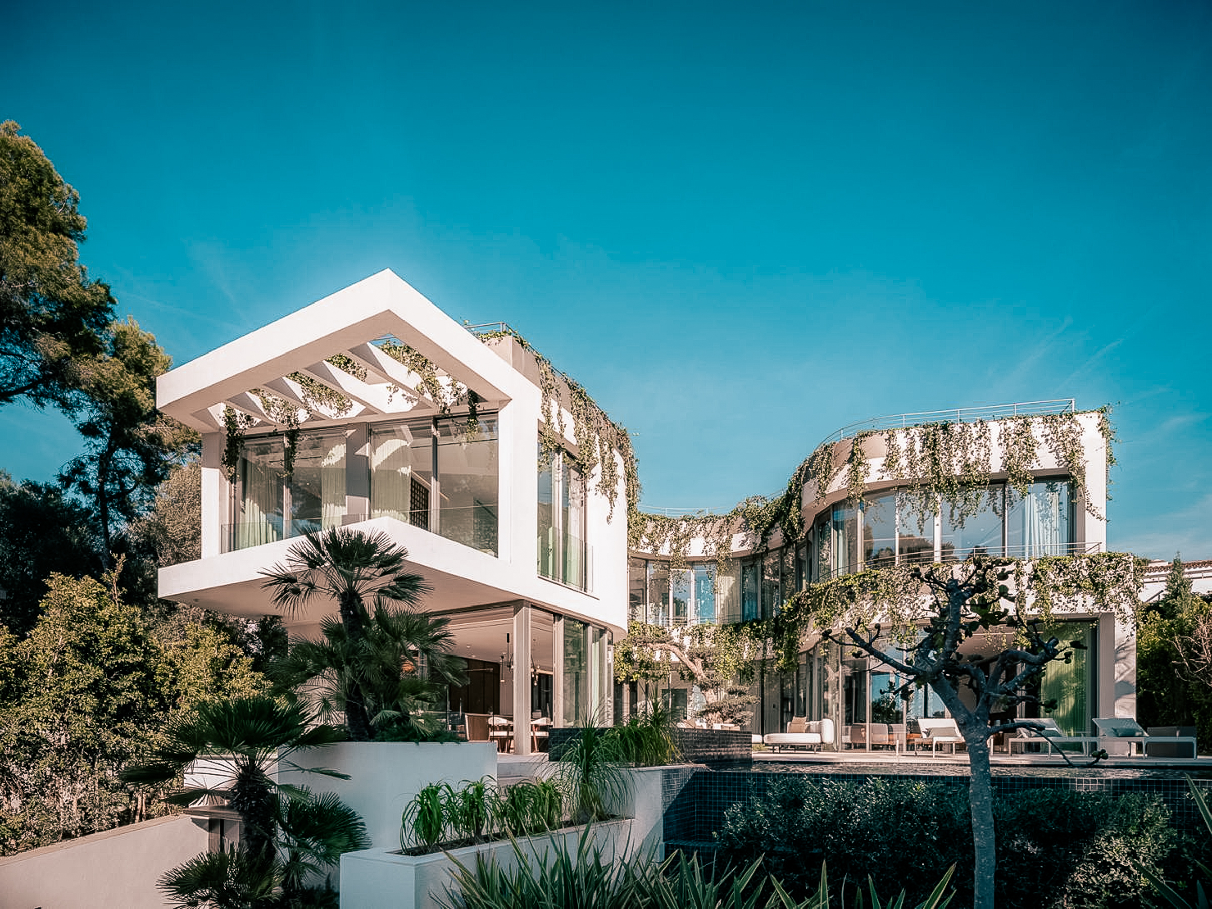Contemporary Luxury in Prestigious Bendinat — image 35