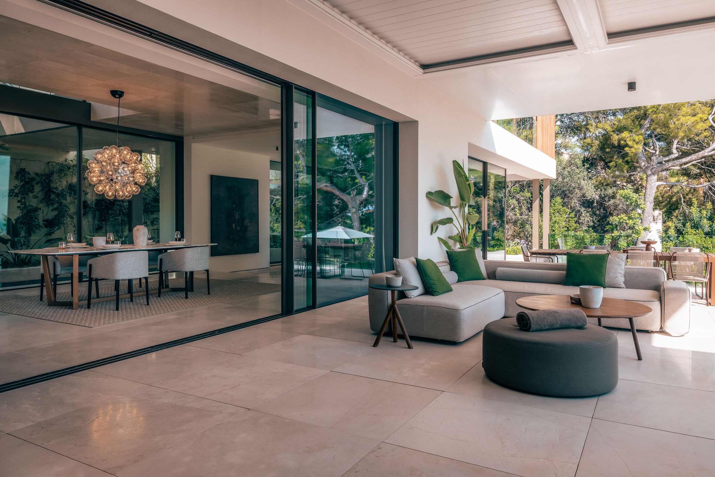 Stunning 5-Bedroom Villa in Bendinat with Sea Views and Pool — image 11