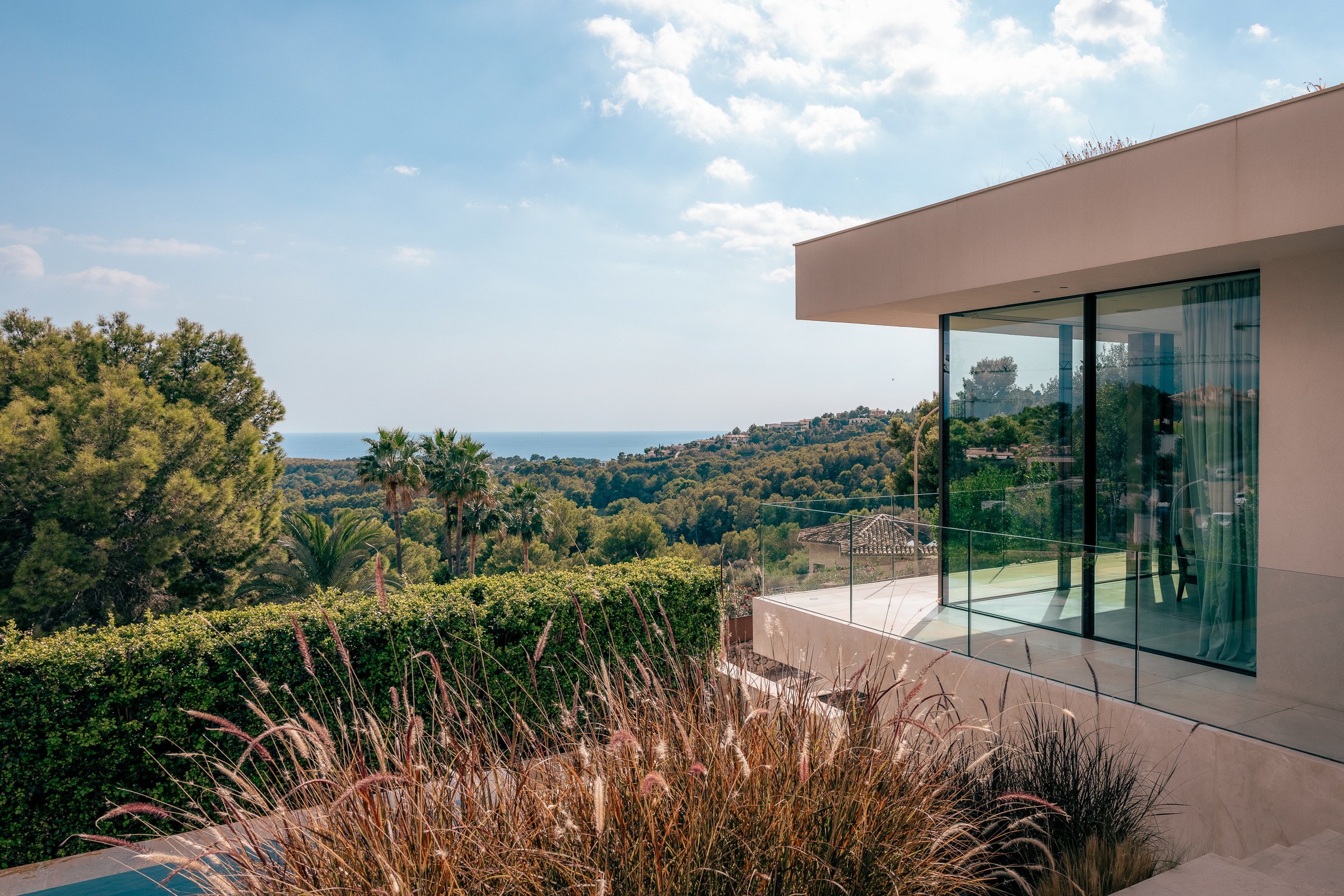 Stunning 5-Bedroom Villa in Bendinat with Sea Views and Pool — image 17