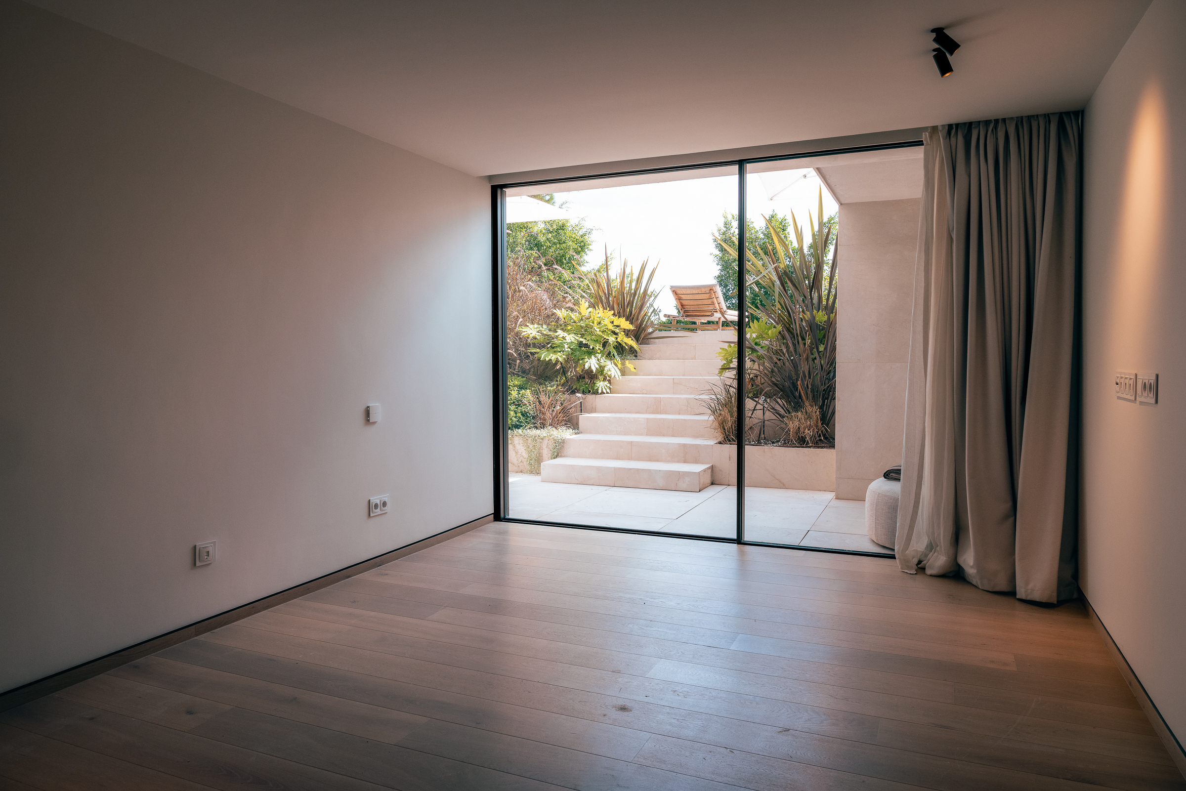 Stunning 5-Bedroom Villa in Bendinat with Sea Views and Pool — image 21