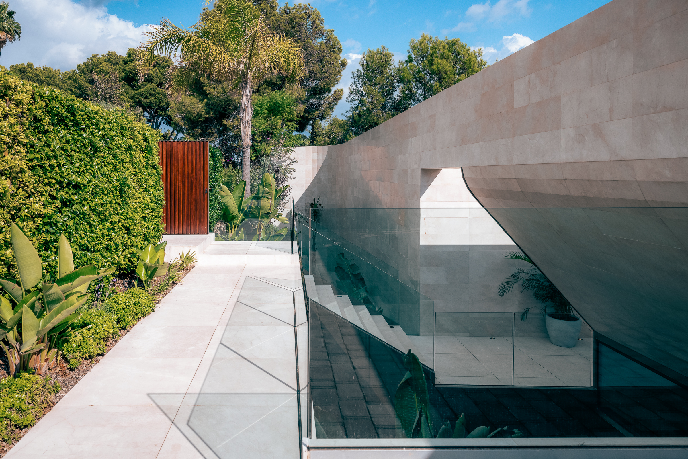 Stunning 5-Bedroom Villa in Bendinat with Sea Views and Pool — image 29