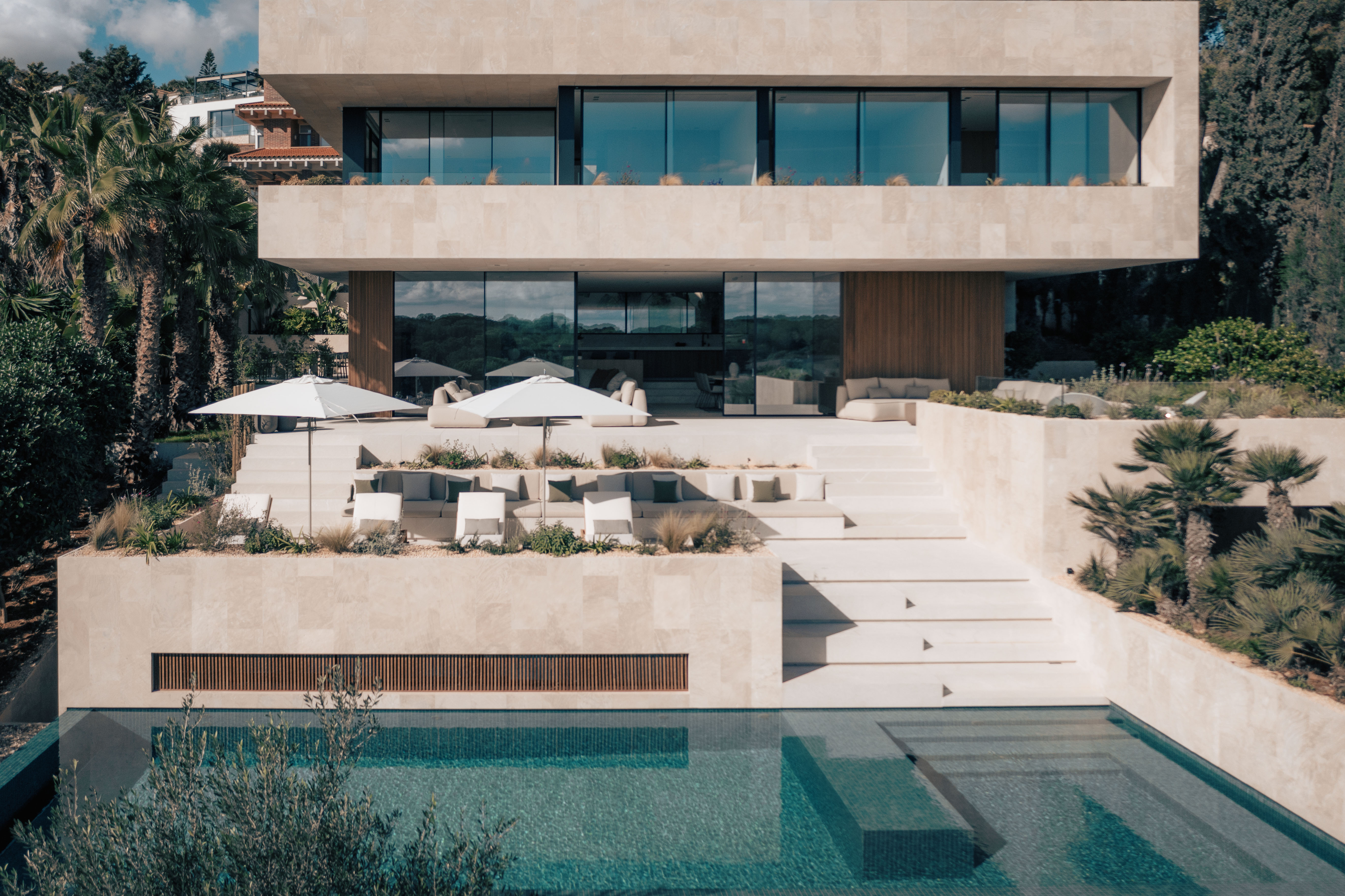 Luxury Villa in Bendinat Mallorca with Sea Views & Modern Mediterranean Design — 1