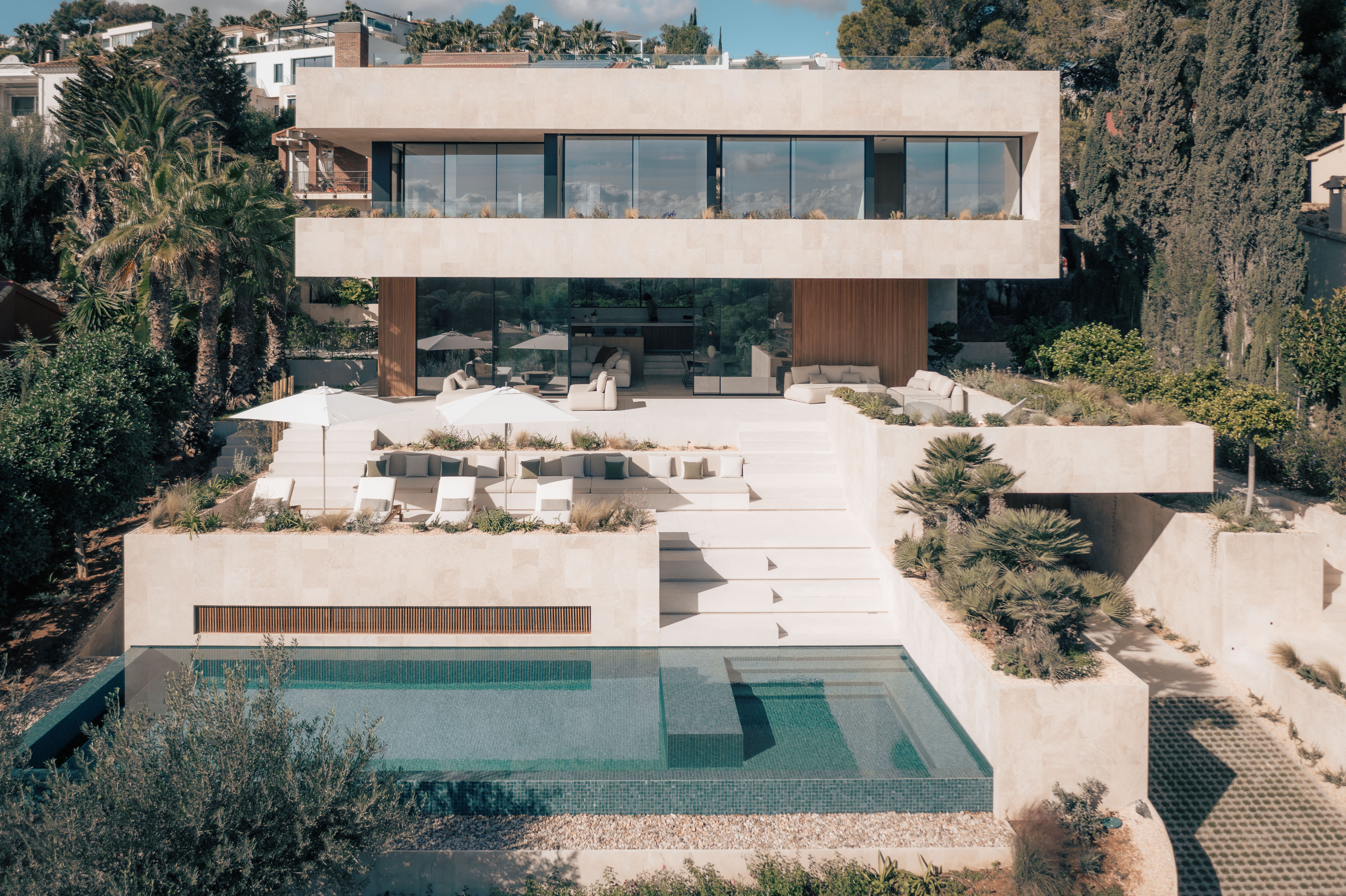 Luxury Villa in Bendinat Mallorca with Sea Views & Modern Mediterranean Design — image 23