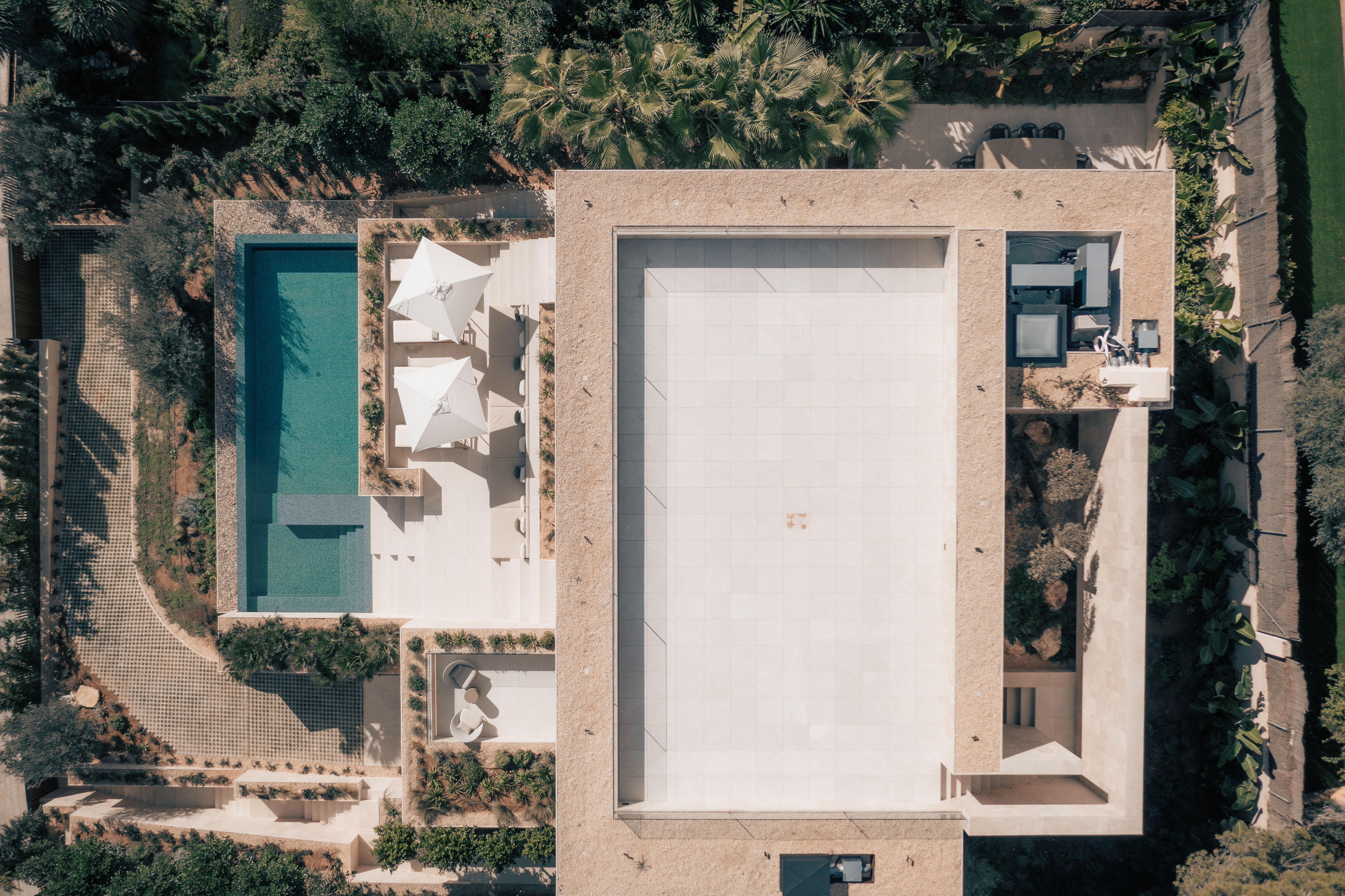 Luxury Villa in Bendinat Mallorca with Sea Views & Modern Mediterranean Design — image 24