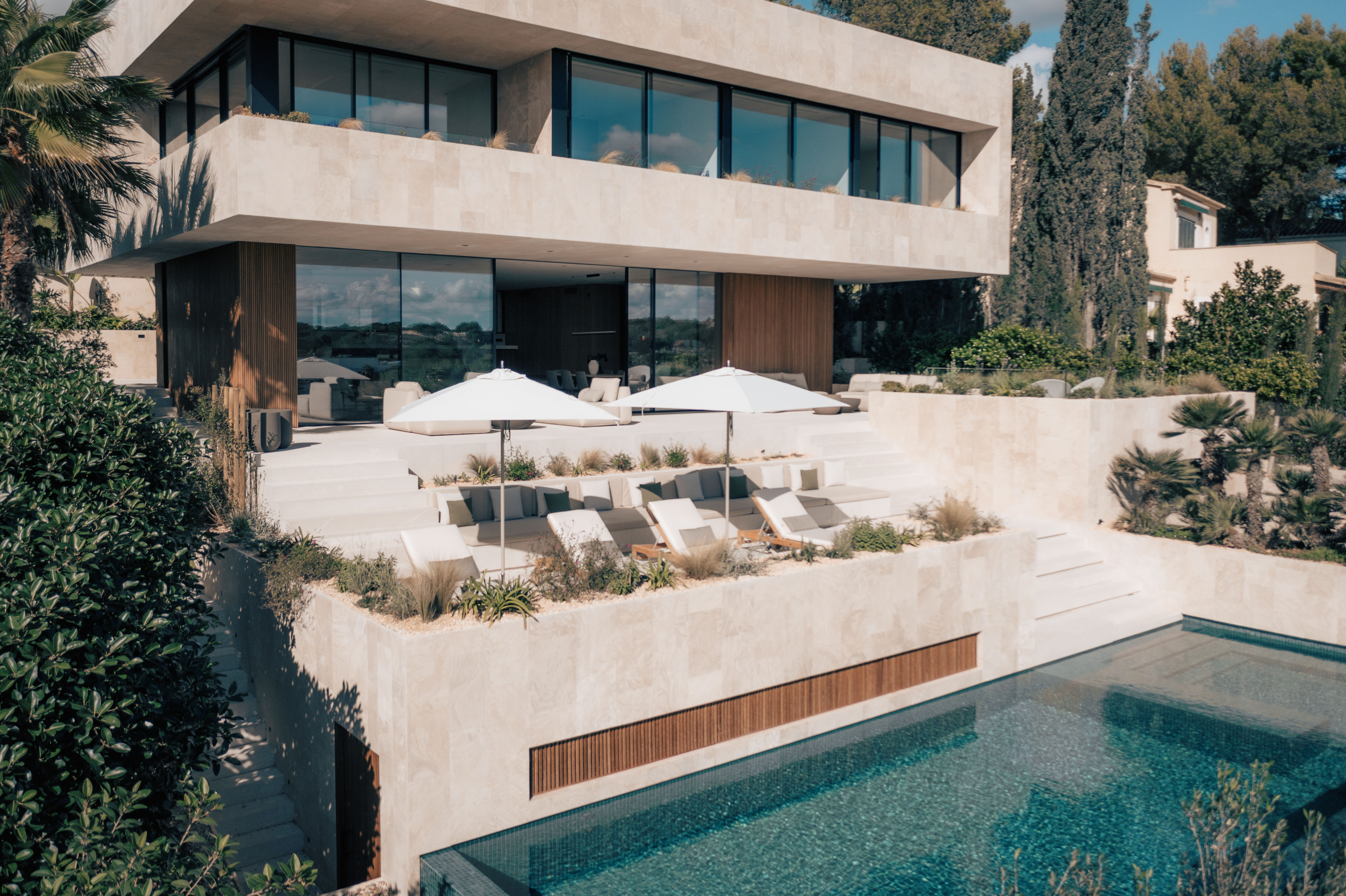 Luxury Villa in Bendinat Mallorca with Sea Views & Modern Mediterranean Design — image 25