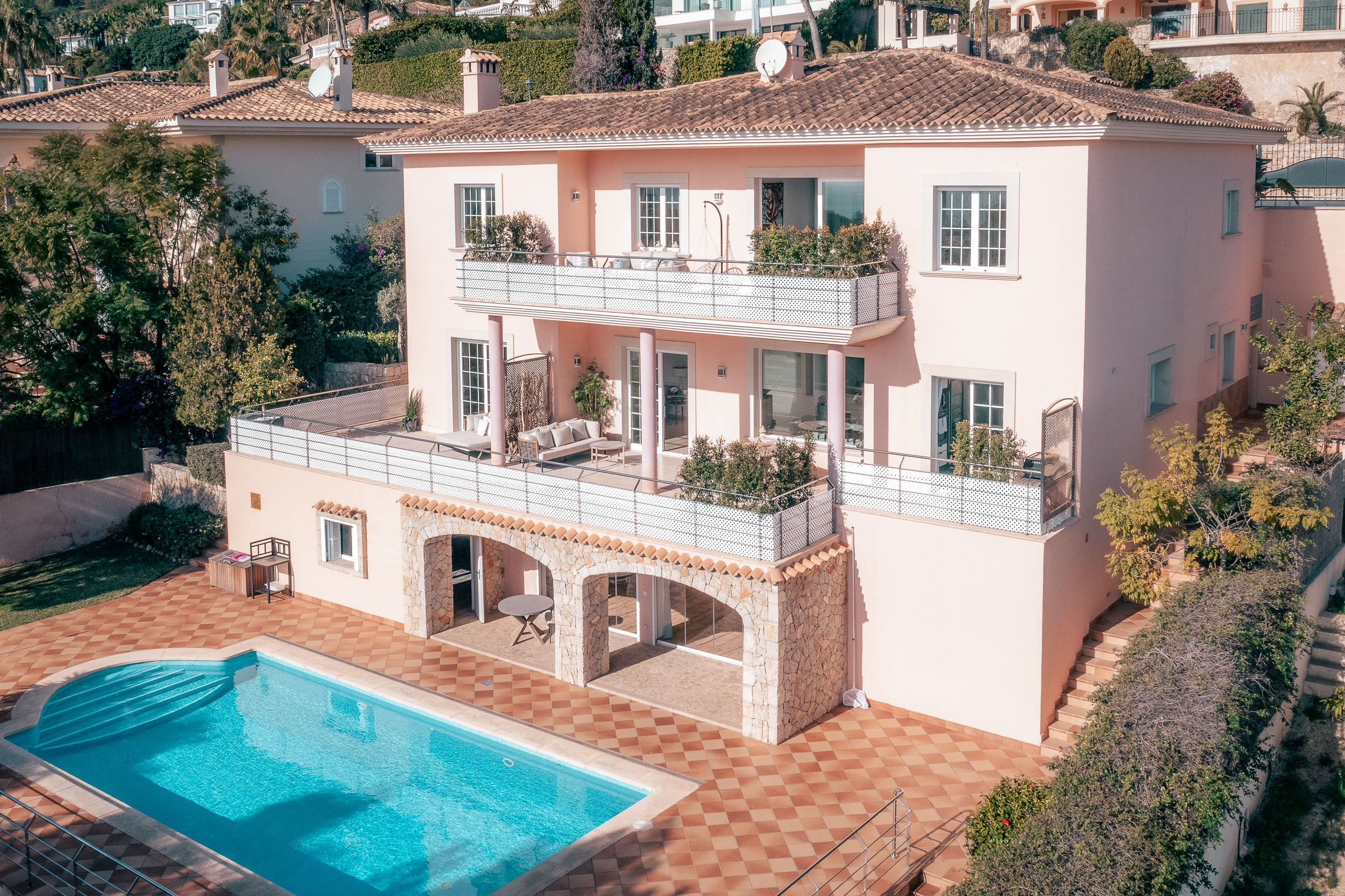 Villa in Bendinat with sea views and guest apartment — 1