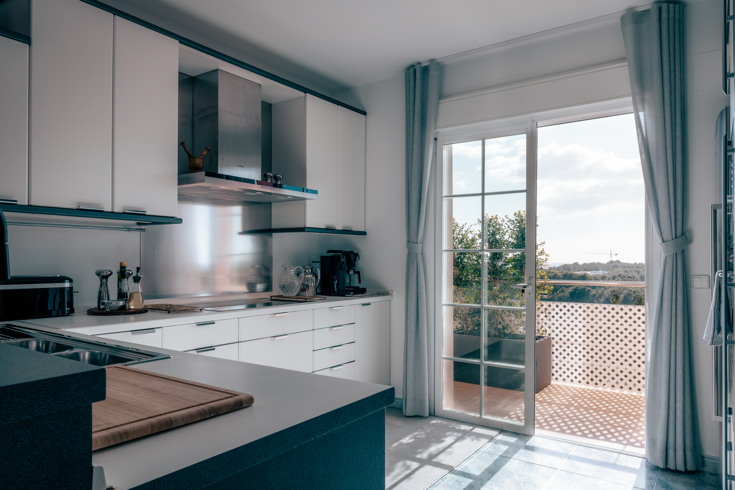 Villa in Bendinat with sea views and guest apartment — 8