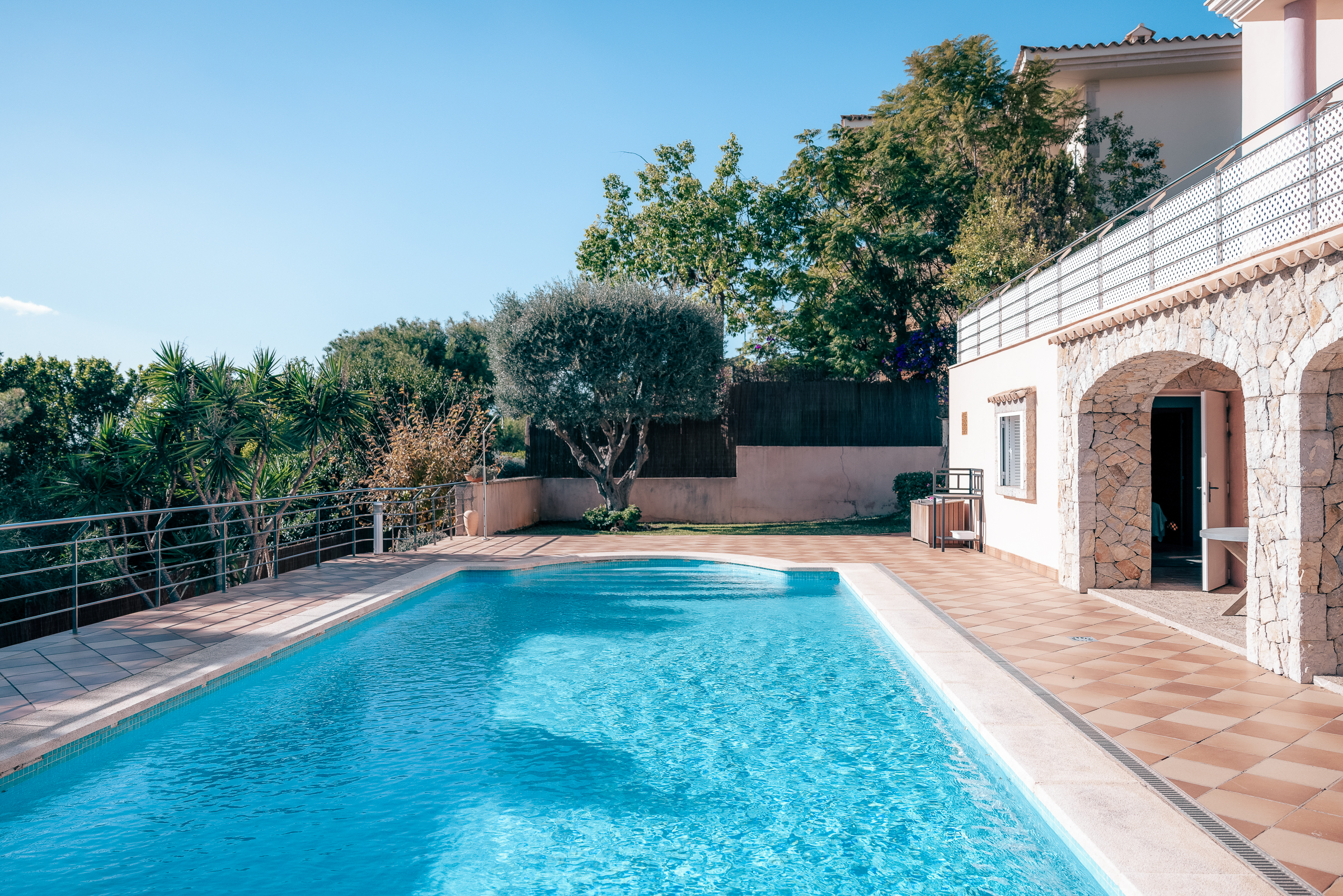 Villa in Bendinat with sea views and guest apartment — image 28