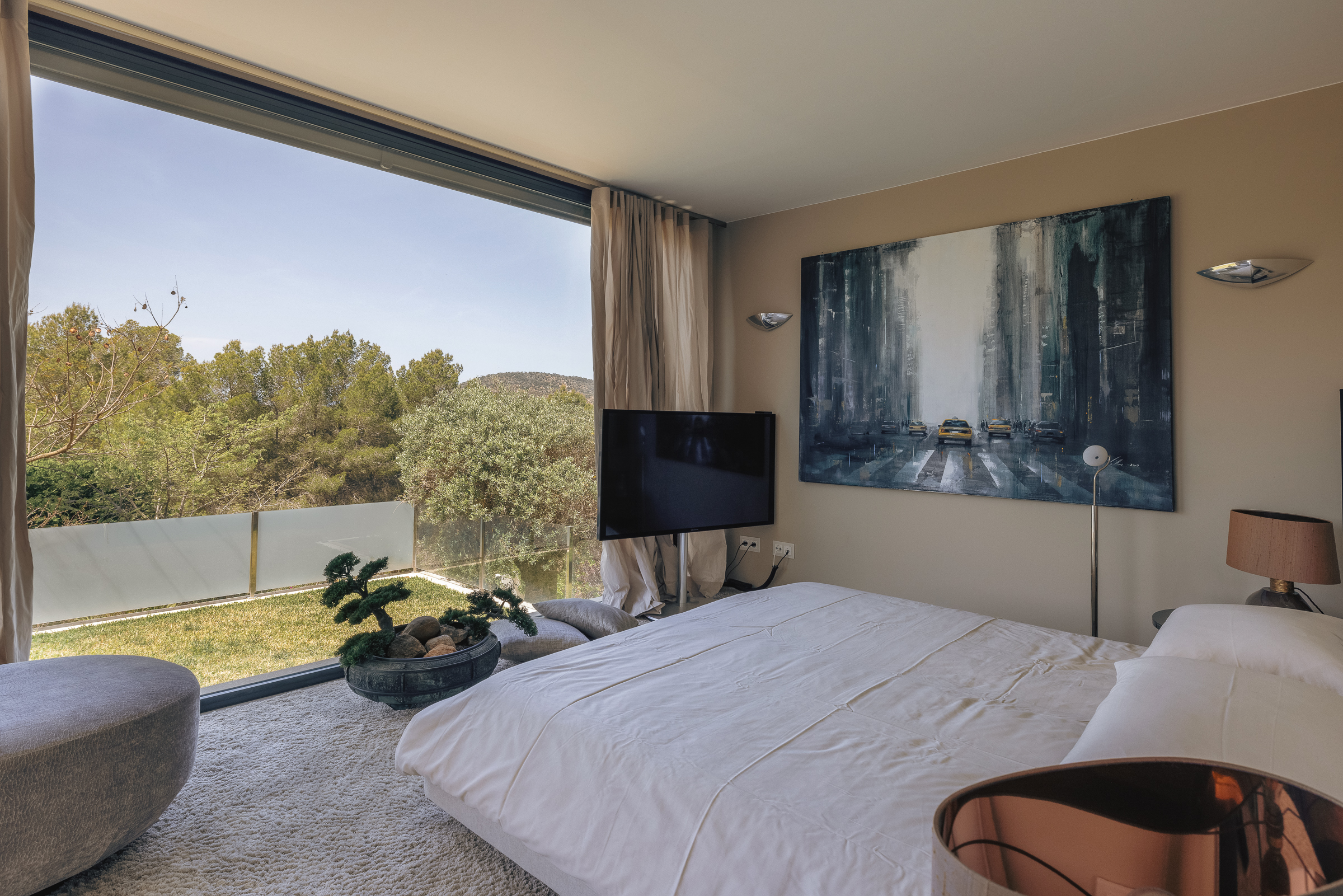 Contemporary 4-Bedroom Villa in Cala Vinyes with Pool — 9